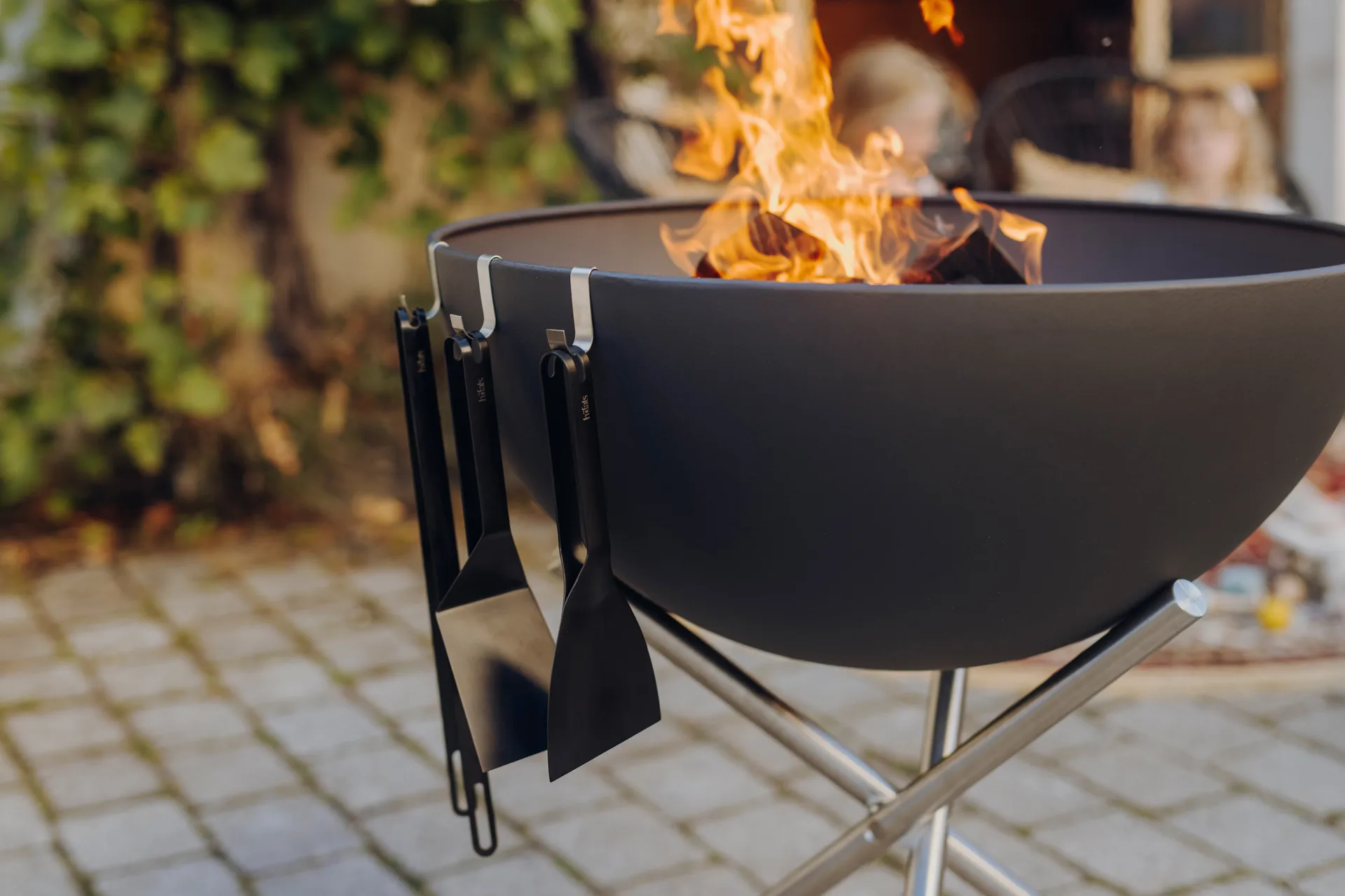 Höfats grilltang, Svart Höfats