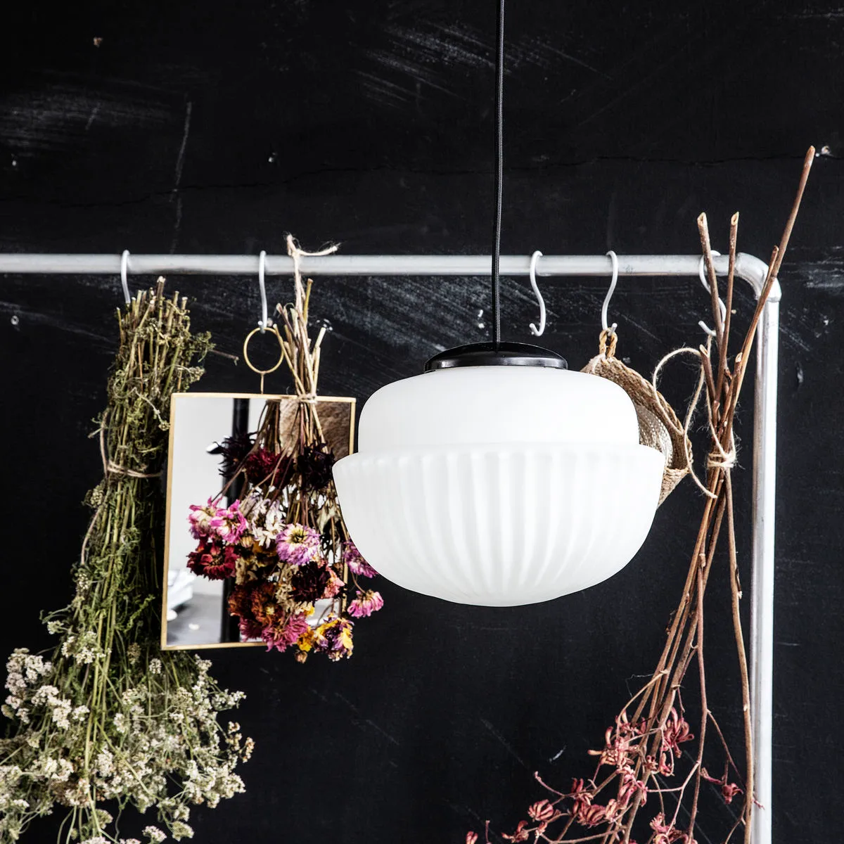 Acorn taklampe E27, Ø29cm House Doctor