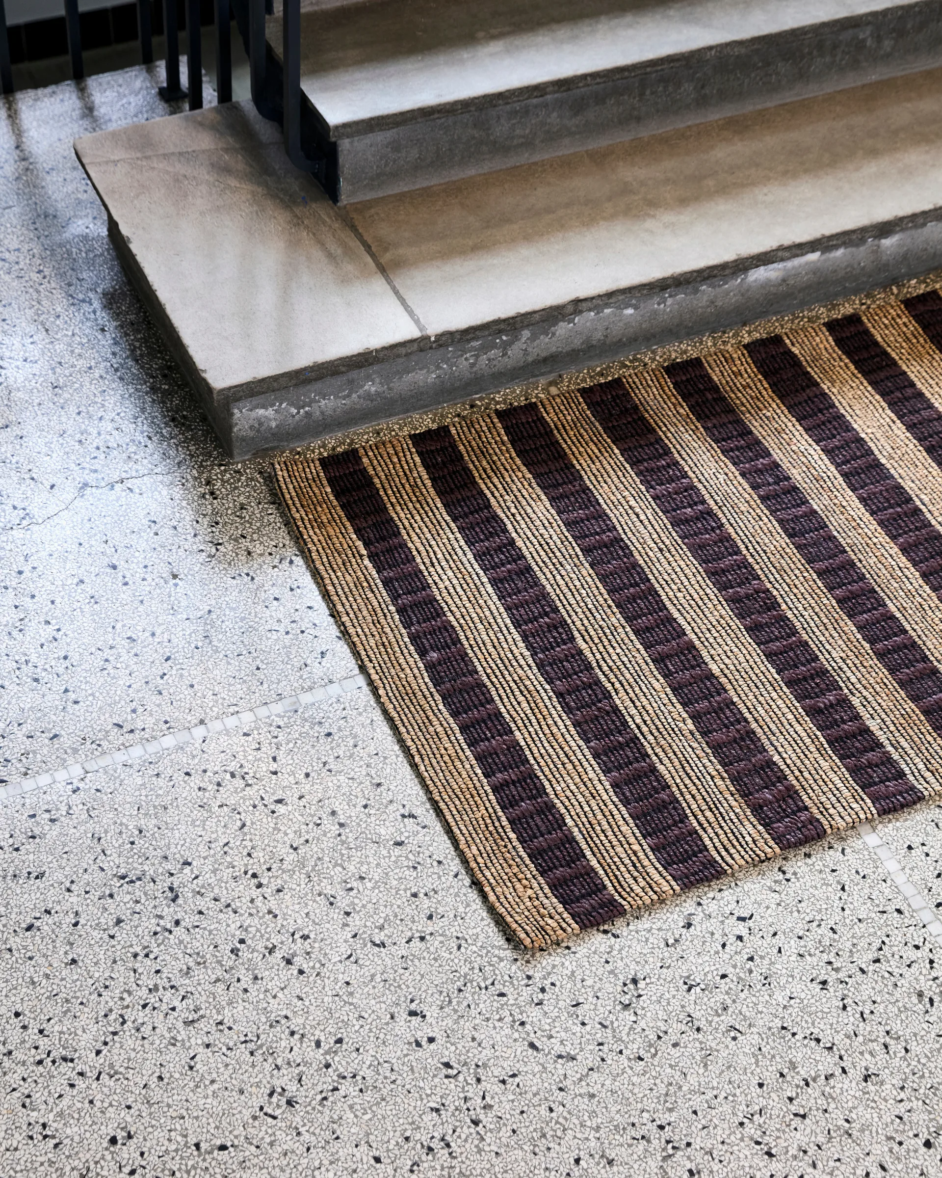 Block teppe brun-natur, 85x130 cm House Doctor