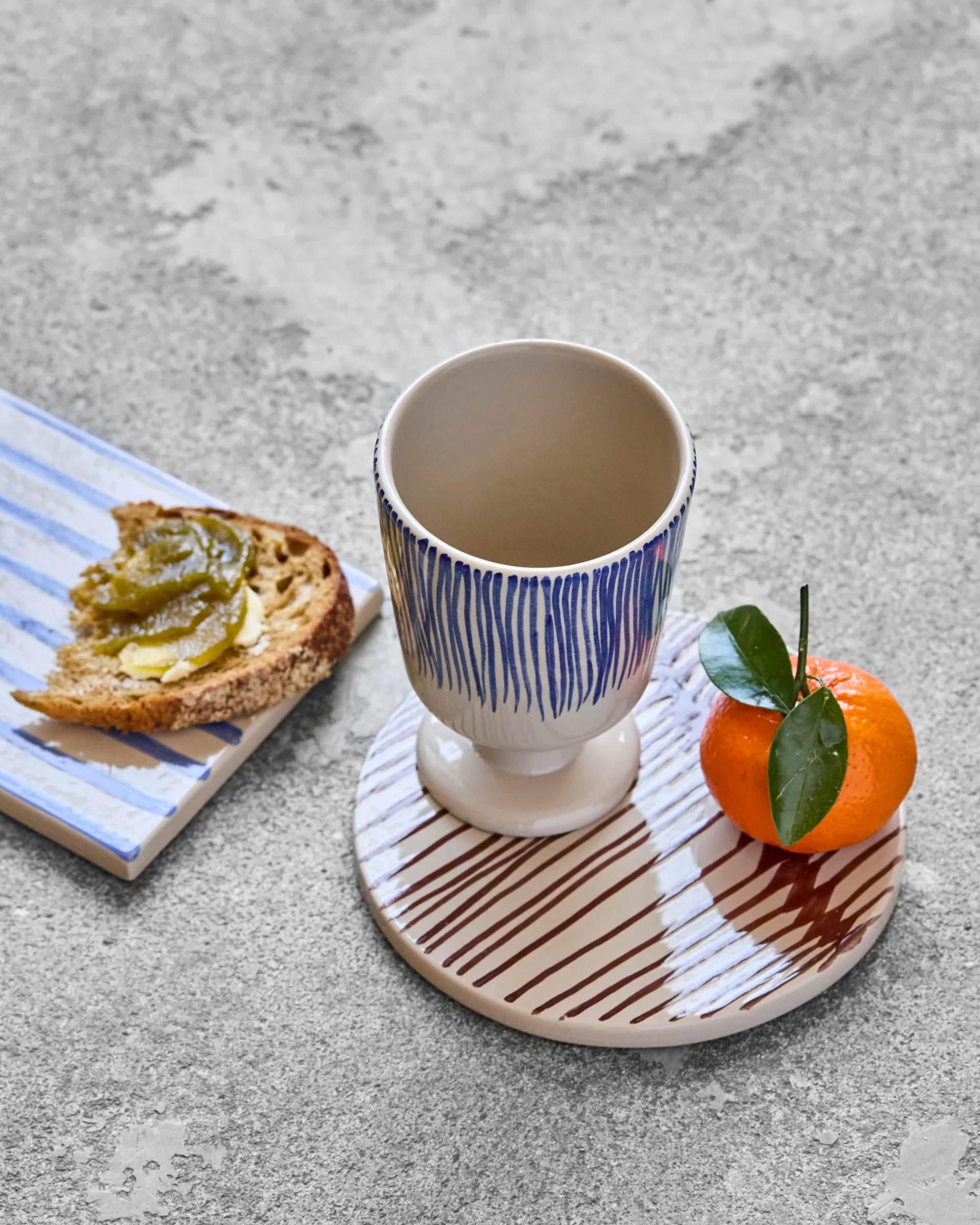 Diva kopp på fot 25 cl 2-pakning, Off white-Blå House Doctor