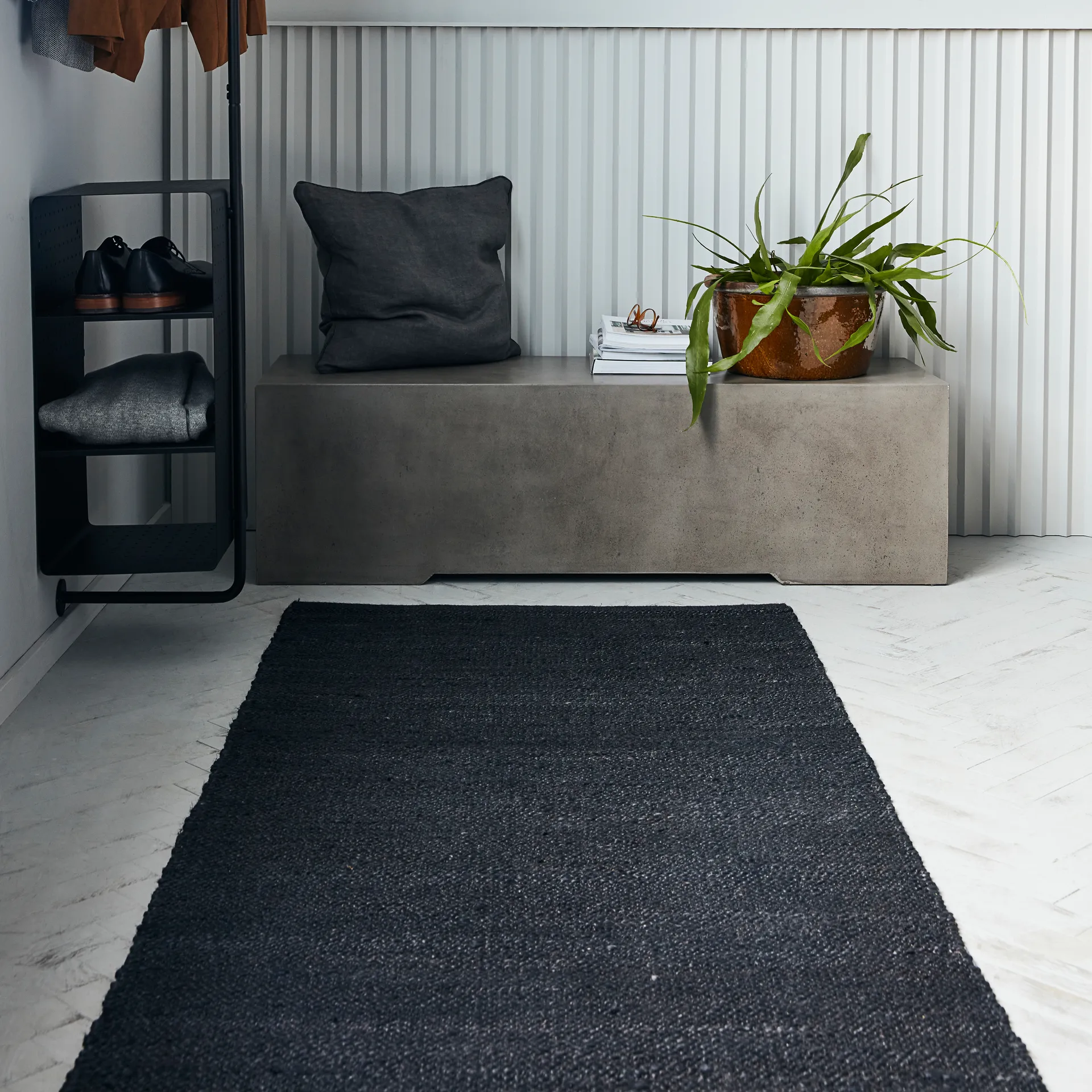Hempi gulvteppe 90x300 cm, Svart House Doctor