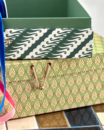 Keep oppbevaringsbokser khaki-grønn - 2 deler - House Doctor