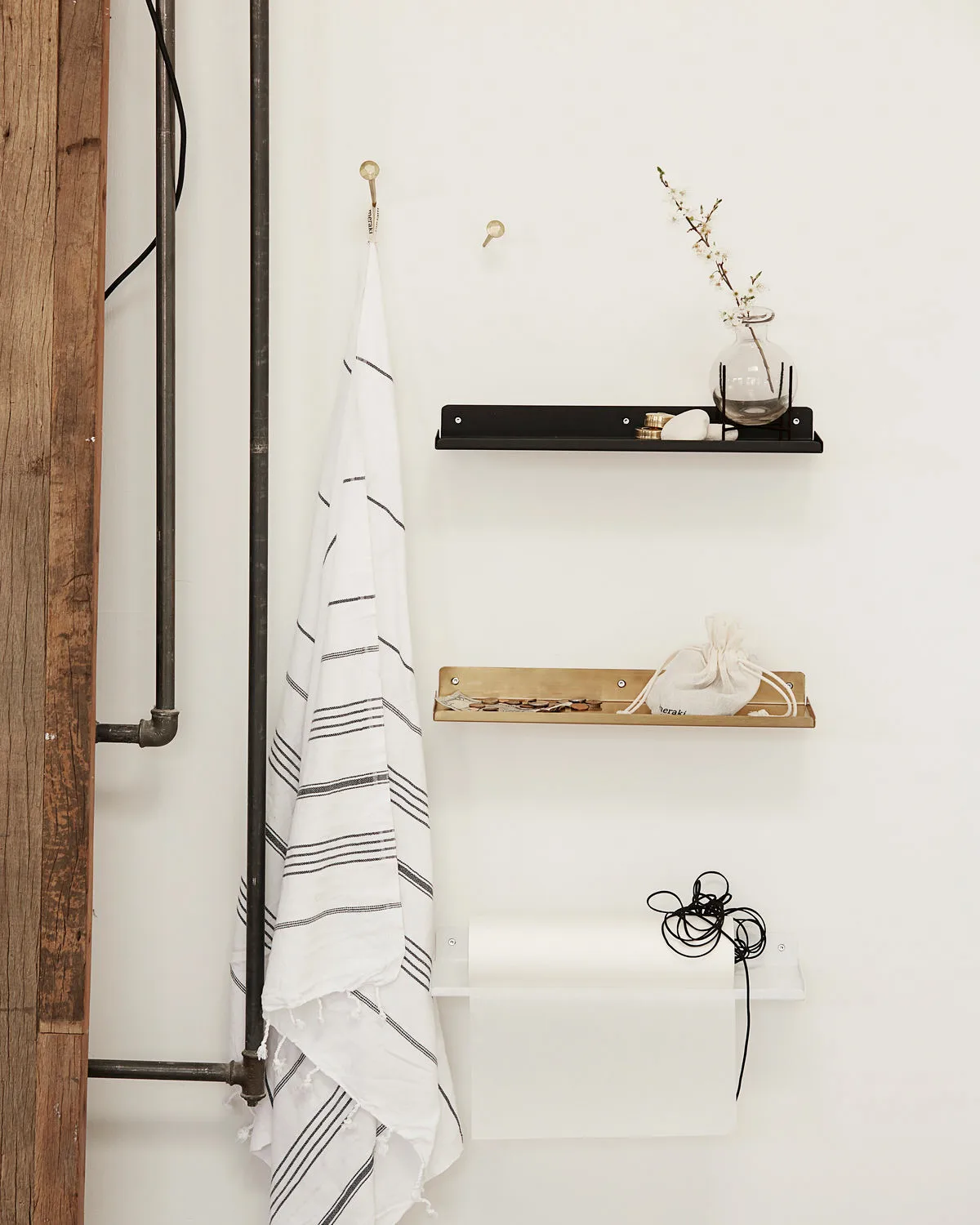 Ledge hylle 43 cm, svart House Doctor