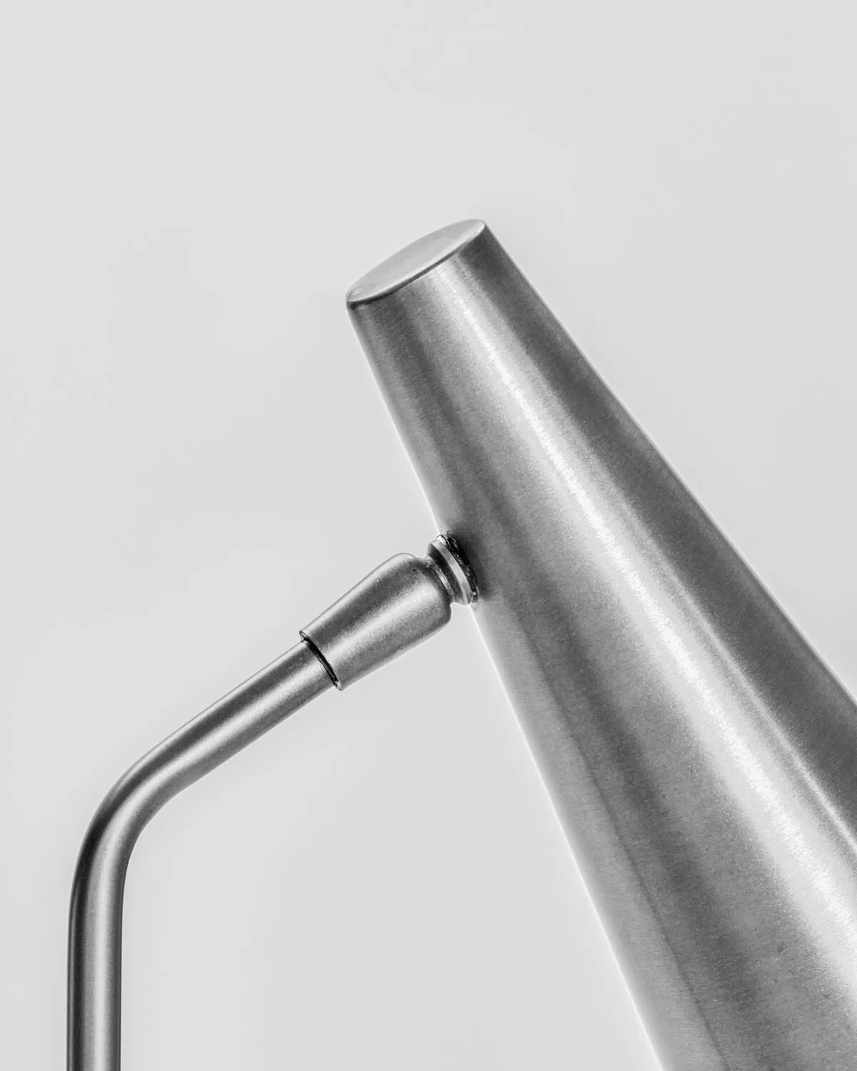 Precise bordlampe, Sølv finish House Doctor