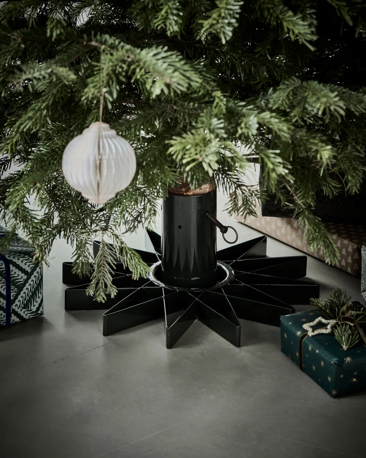 Star juletrefot, Mørkegrønn House Doctor