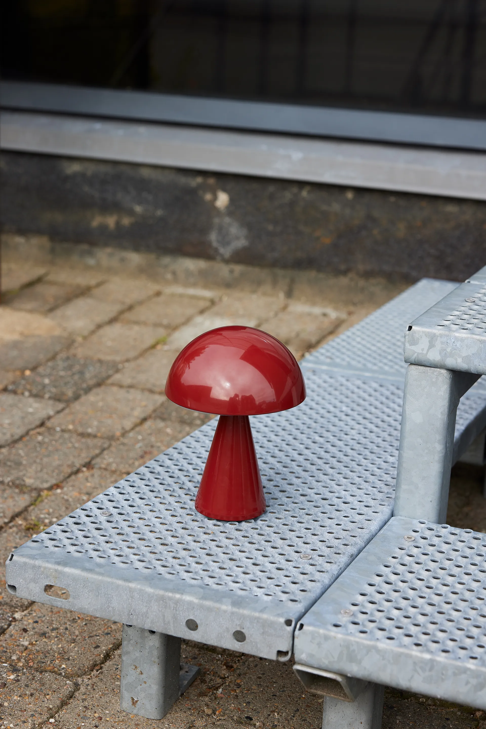 Mush portabel bordlampe, Red Hübsch Interior