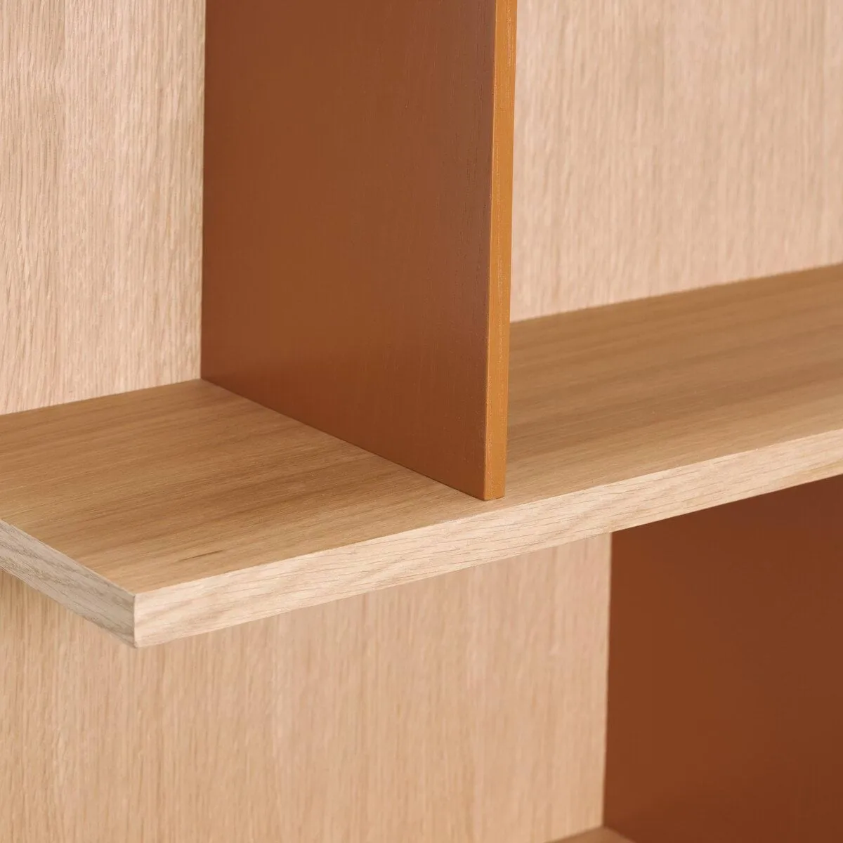 Stand hylle, Eik-rød, 60x80x22 cm Hübsch