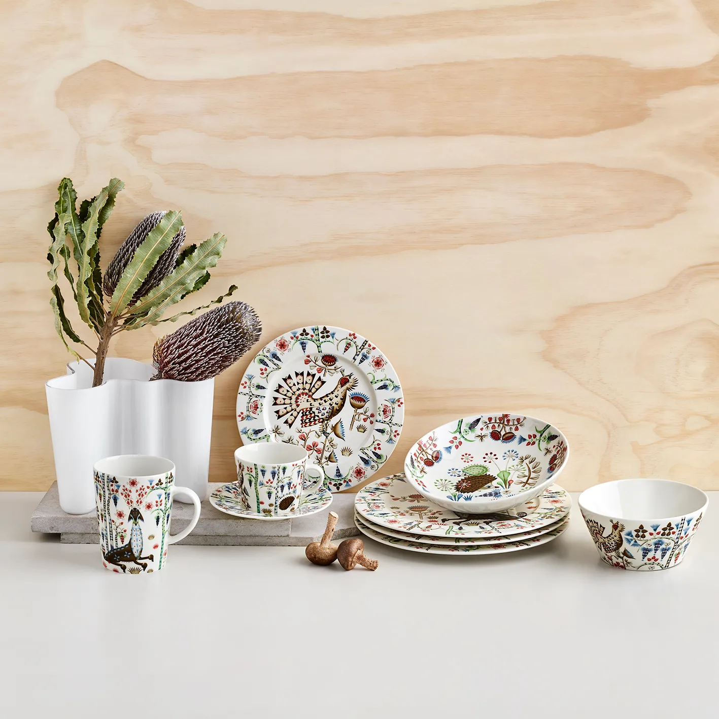 Taika Siimes tallerken 22 cm, Hvit Iittala