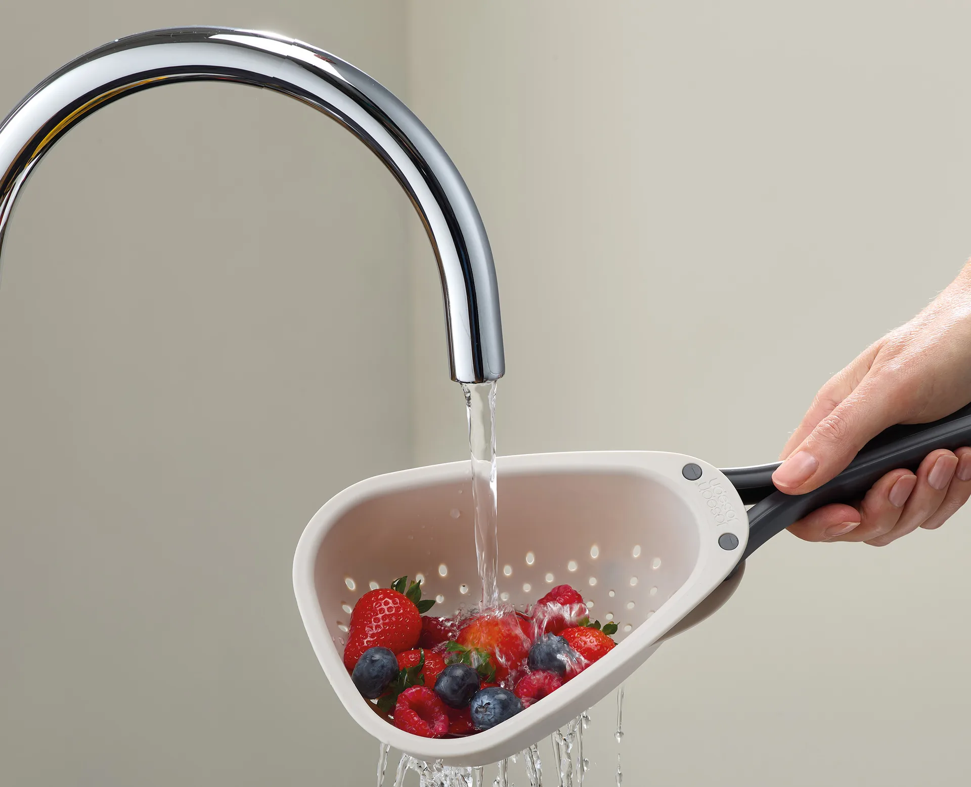 Droplet sammenleggbart dørslag stone, Mini Joseph Joseph