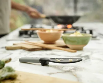 Elevate Fusion risskje 19,8 cm - Svart - Joseph Joseph