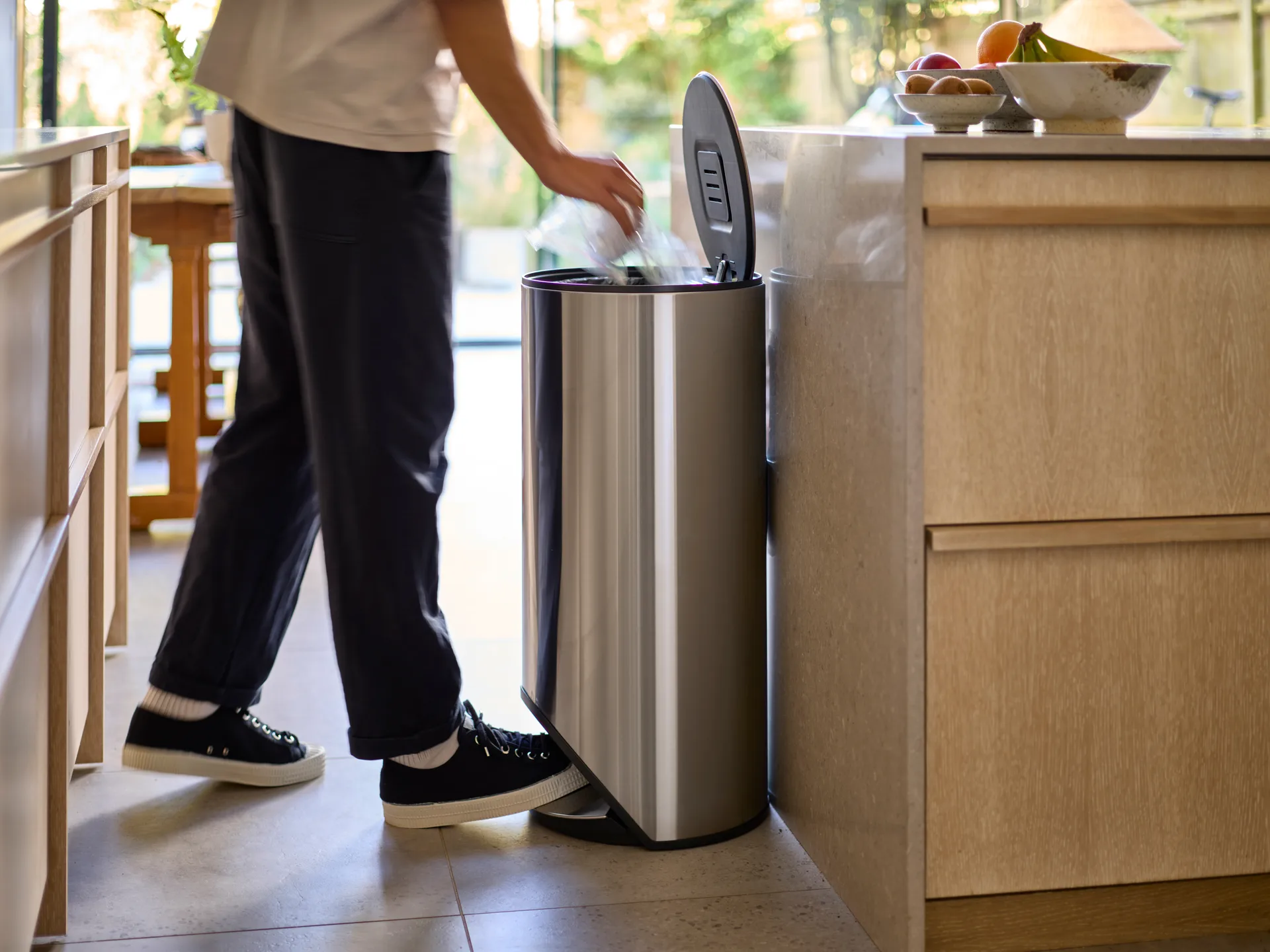 Joseph Joseph Arc pedalbøtte 30 L, Stainless steel Joseph Joseph