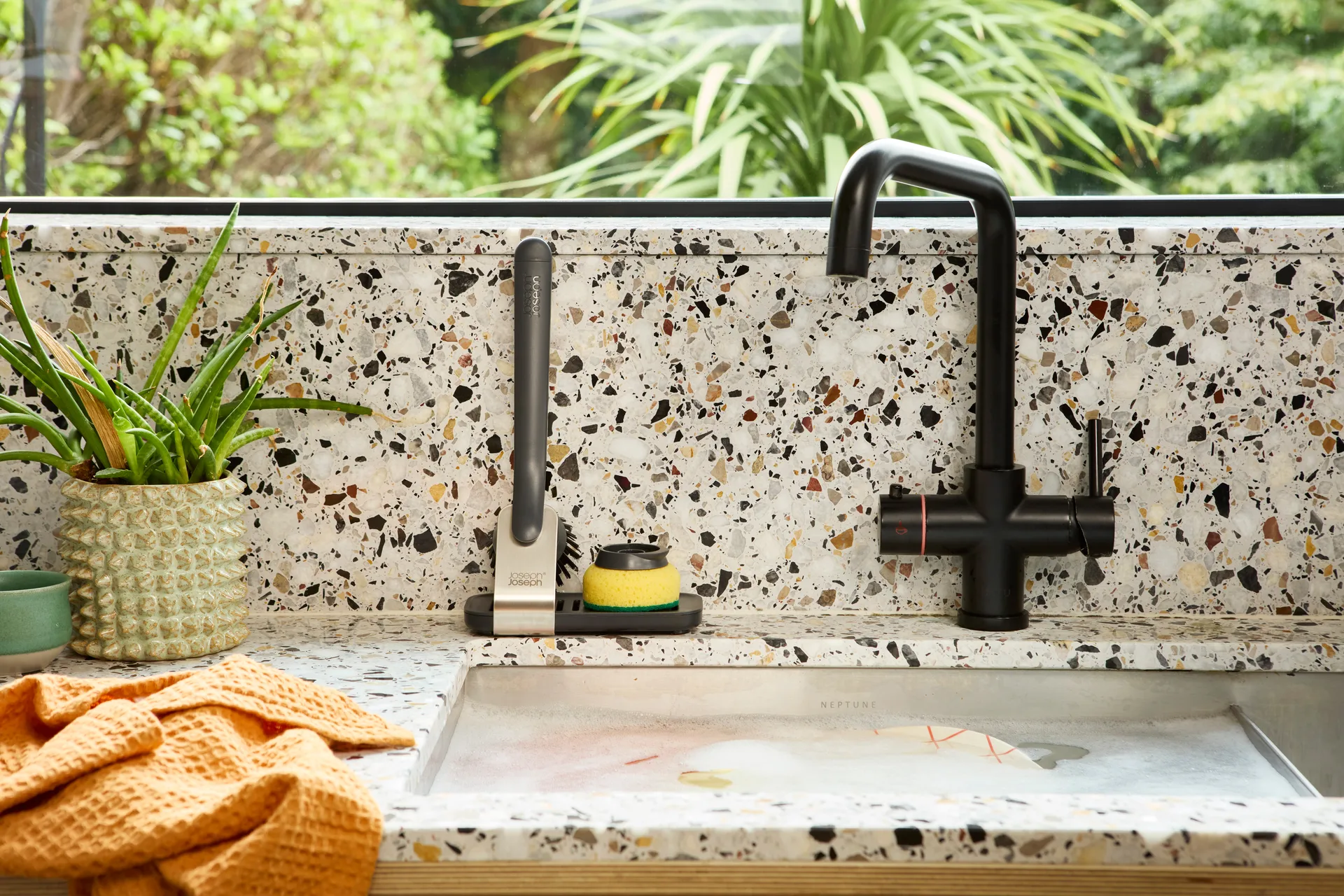 Joseph Joseph Sinktech oppvaskbørste stort stålstativ, Grey Joseph Joseph