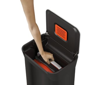 Joseph Joseph Titantrash compactor pedalbøtte 30 L - Carbon black - Joseph Joseph