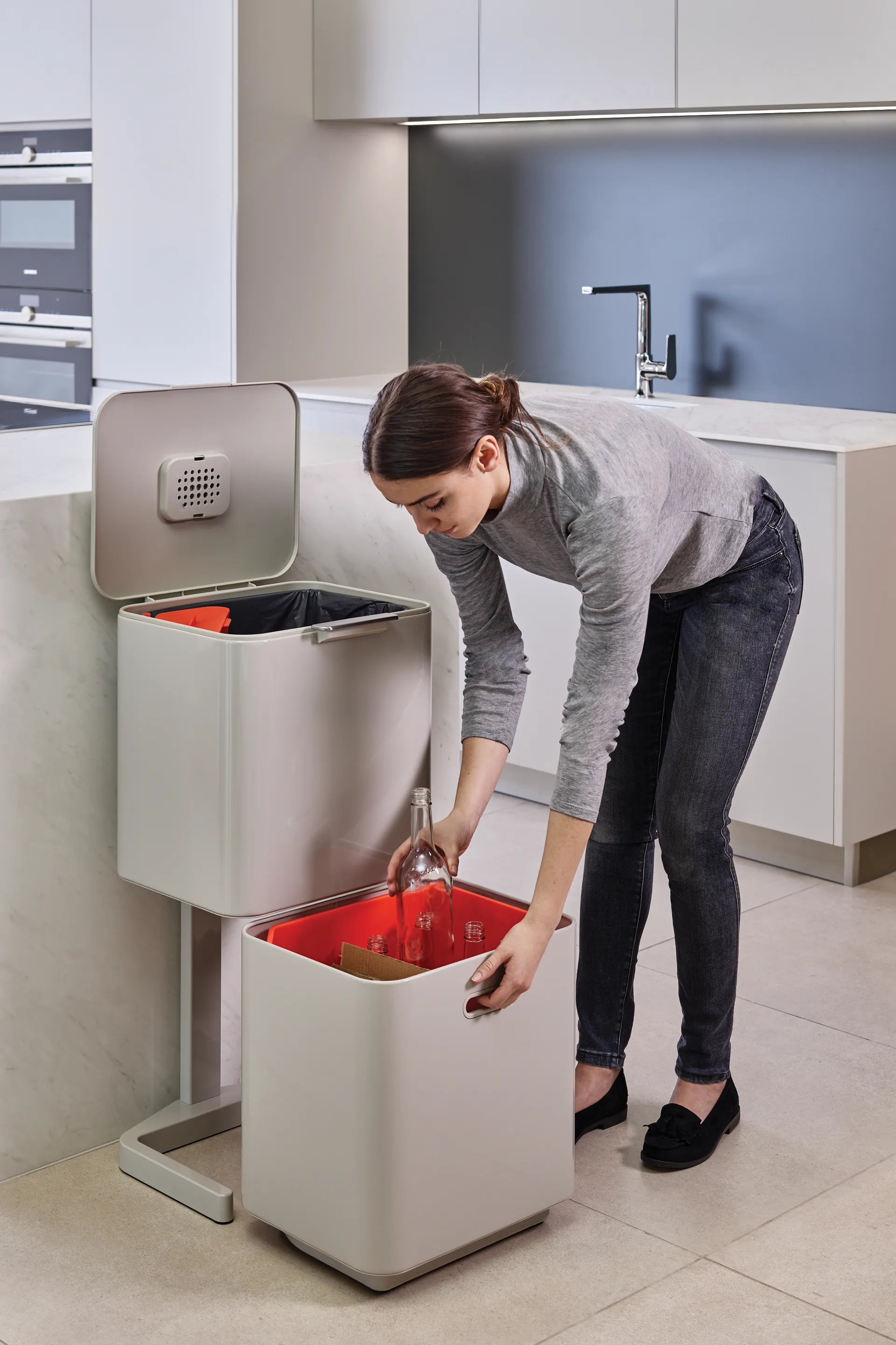 Joseph Joseph Totem Max søppelbøtte 60 L, Stone Joseph Joseph