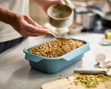 Nest Bake brødform 30 cm - Blå - Joseph Joseph