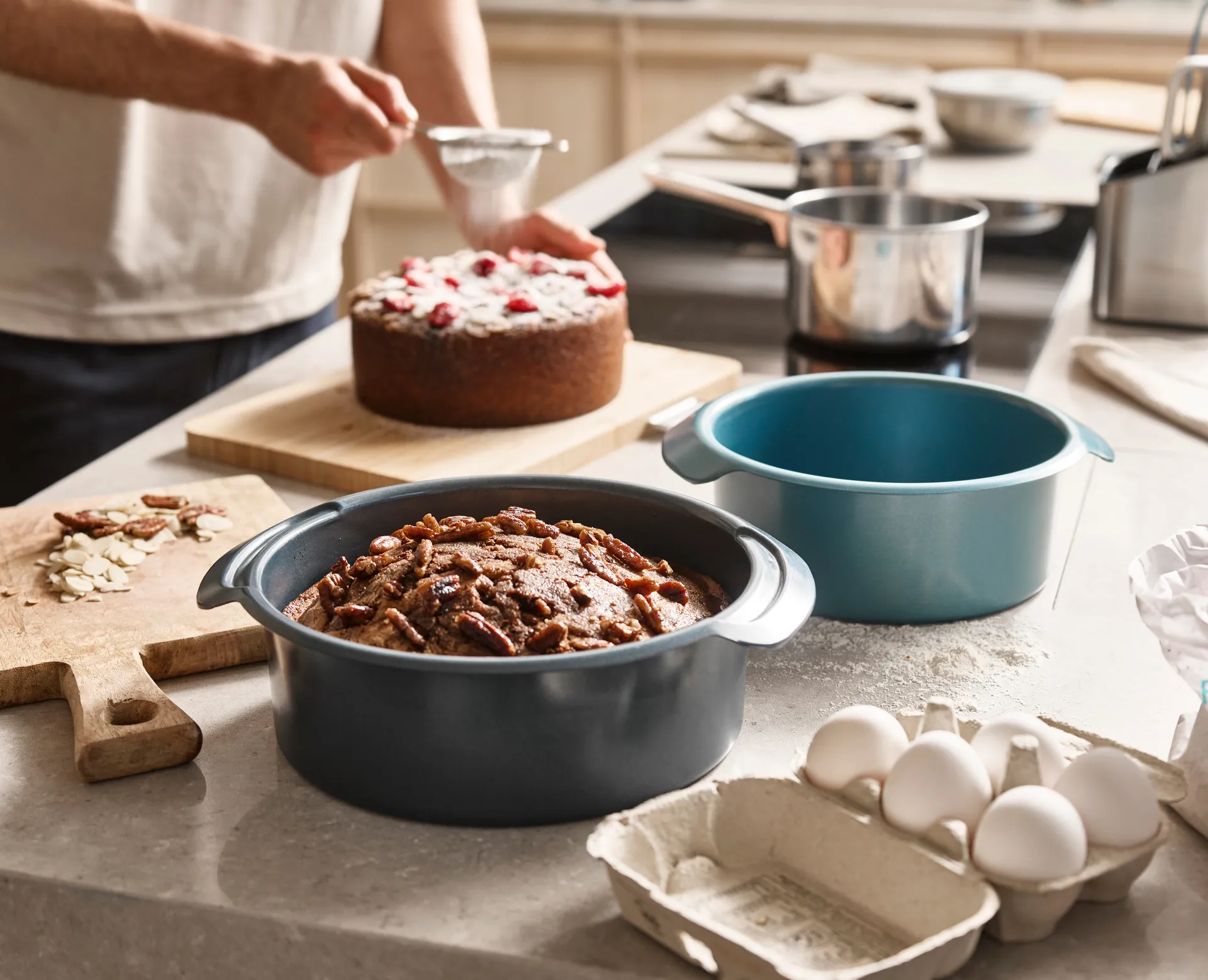 Nest Bake rund bakeform 23 cm, Blå Joseph Joseph