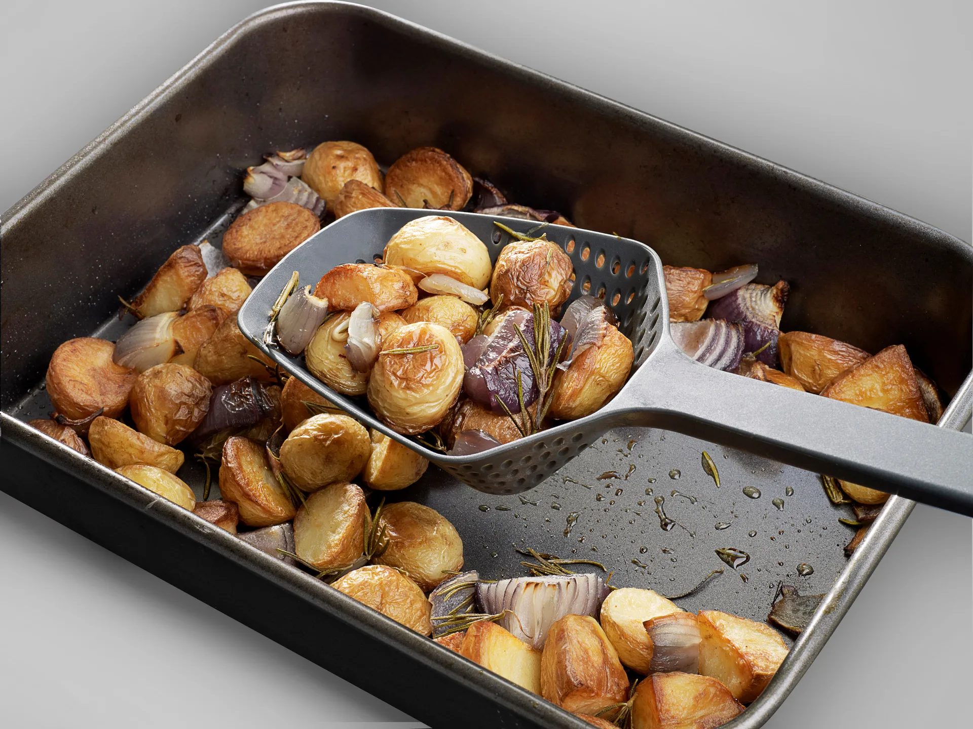 Scoop Plus dørslag 34 cm, Svart Joseph Joseph