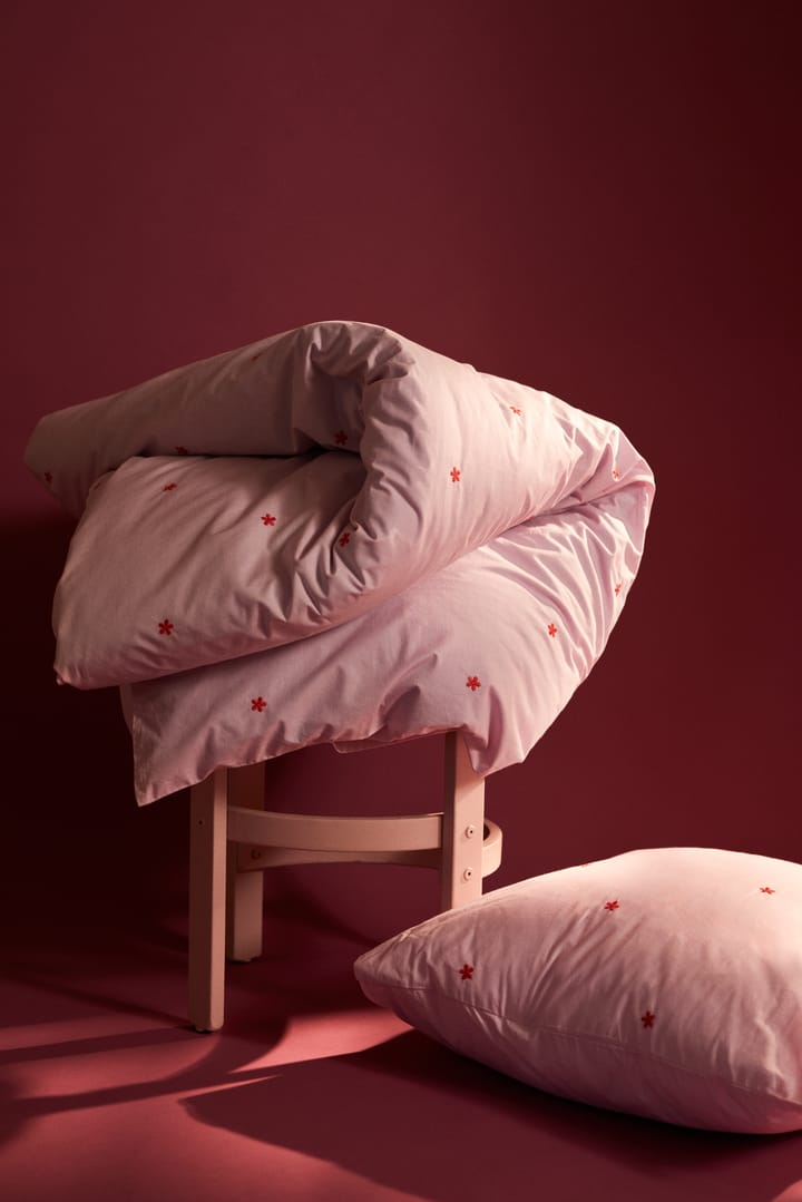 Daisy sengesett 150x210 cm, Pink-rød Juna