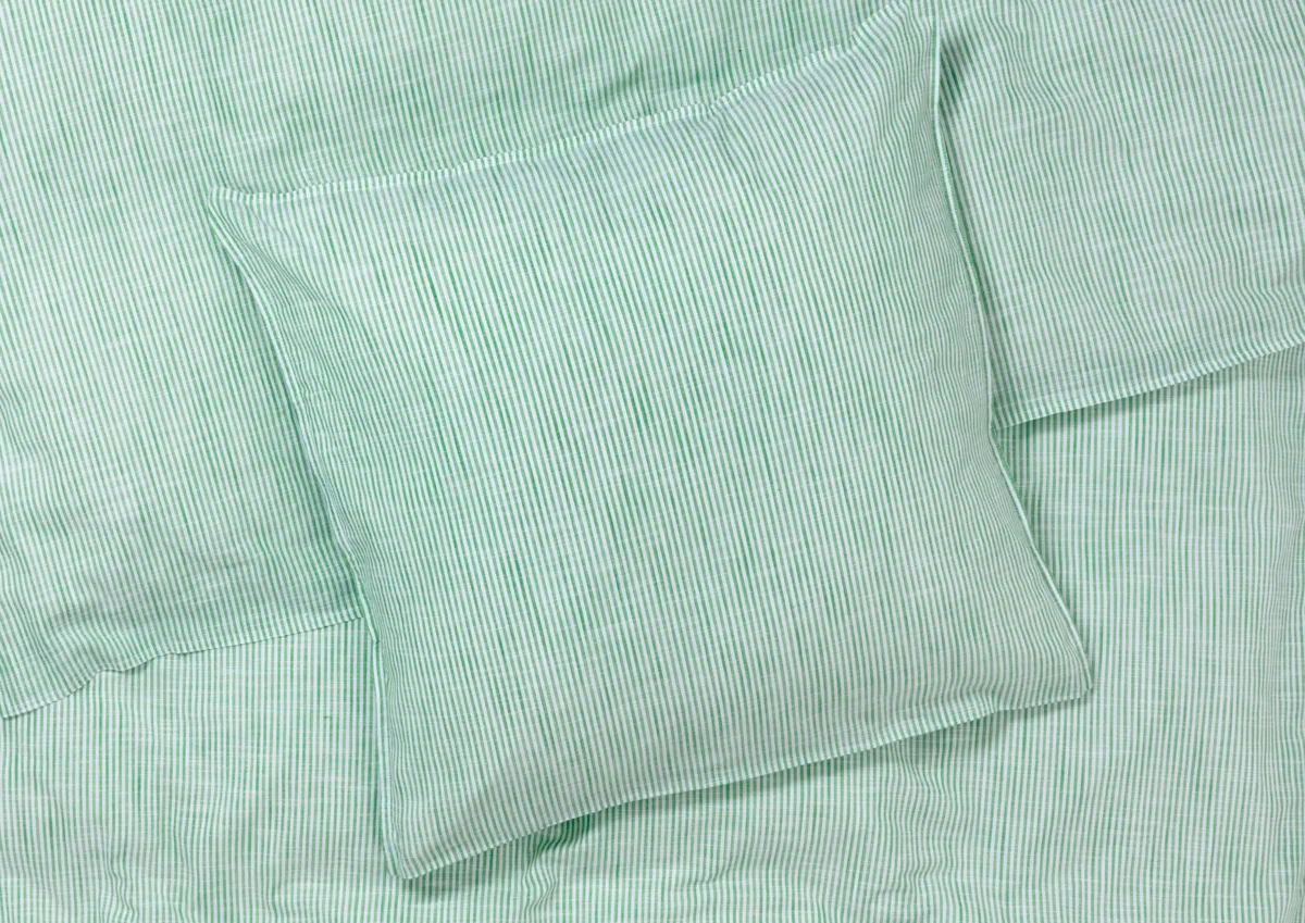 Monochrome Lines sengesett 140 x 200 cm, Grønn-hvit Juna