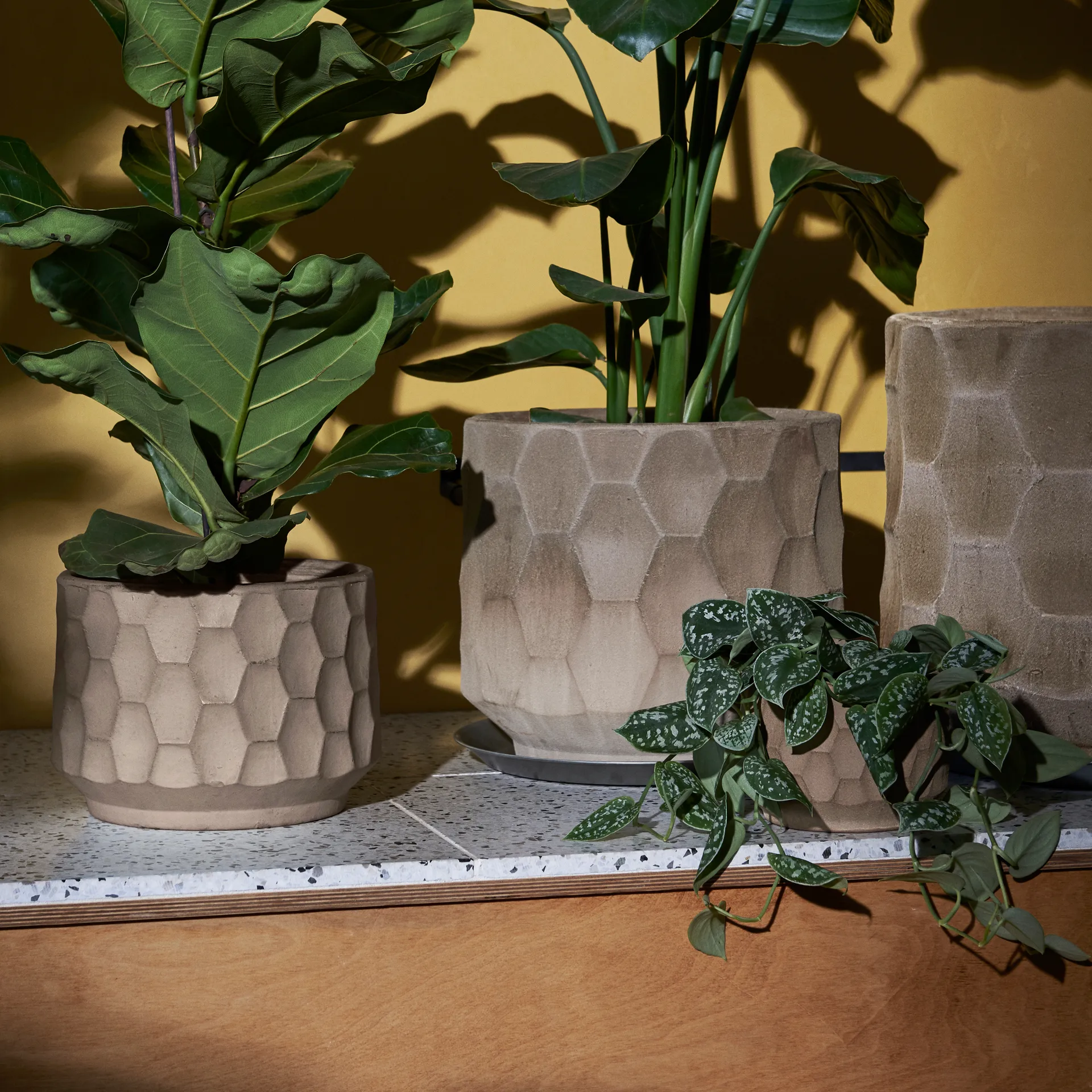 Gro blomsterkrukke lys sand, Ø16,5 cm Kähler