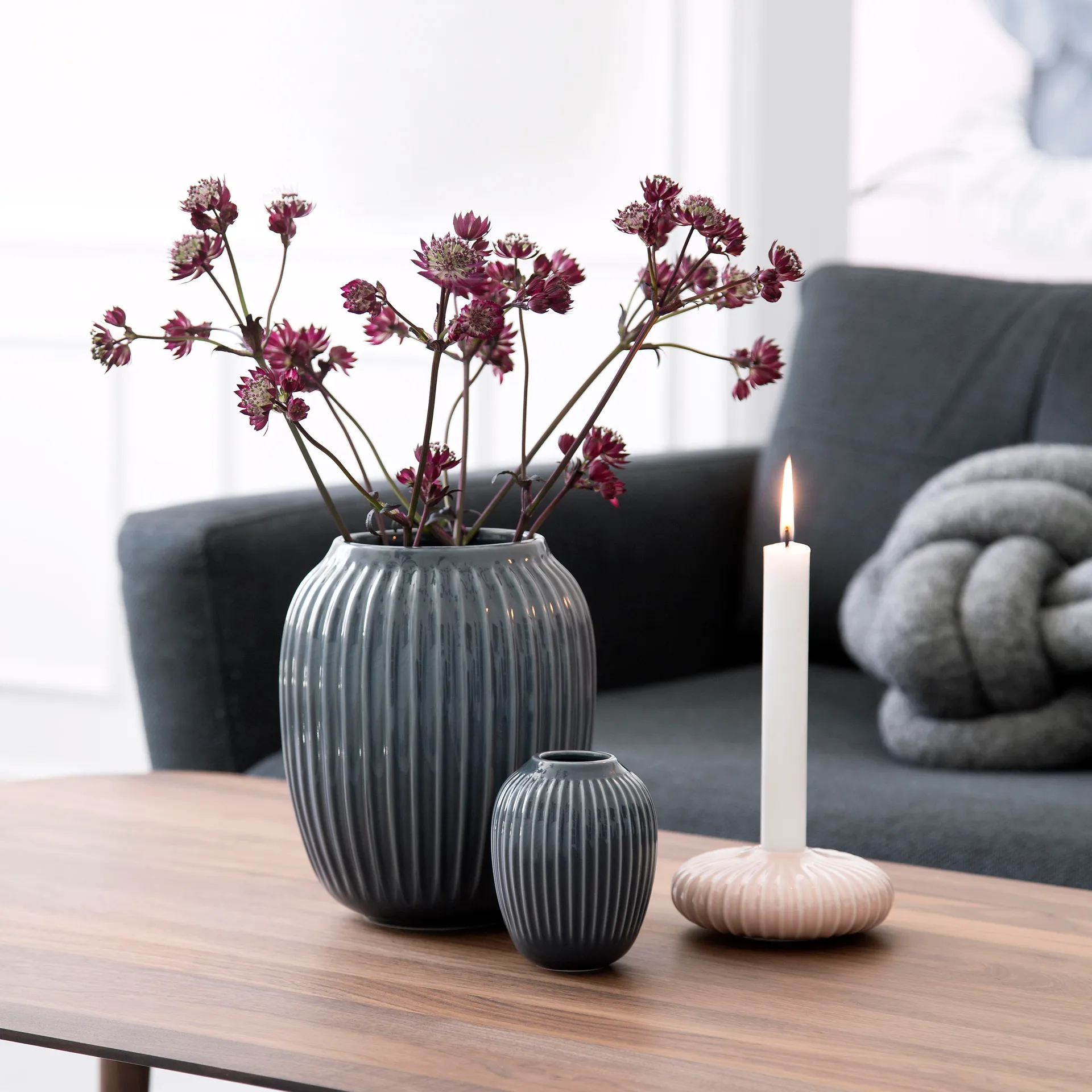 Hammershøi vase, Antrasittgrå, medium 21 cm Kähler
