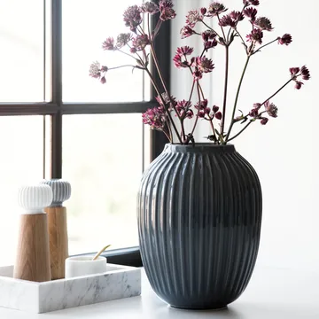 Hammershøi vase - Antrasittgrå, stor 25,5 cm - Kähler