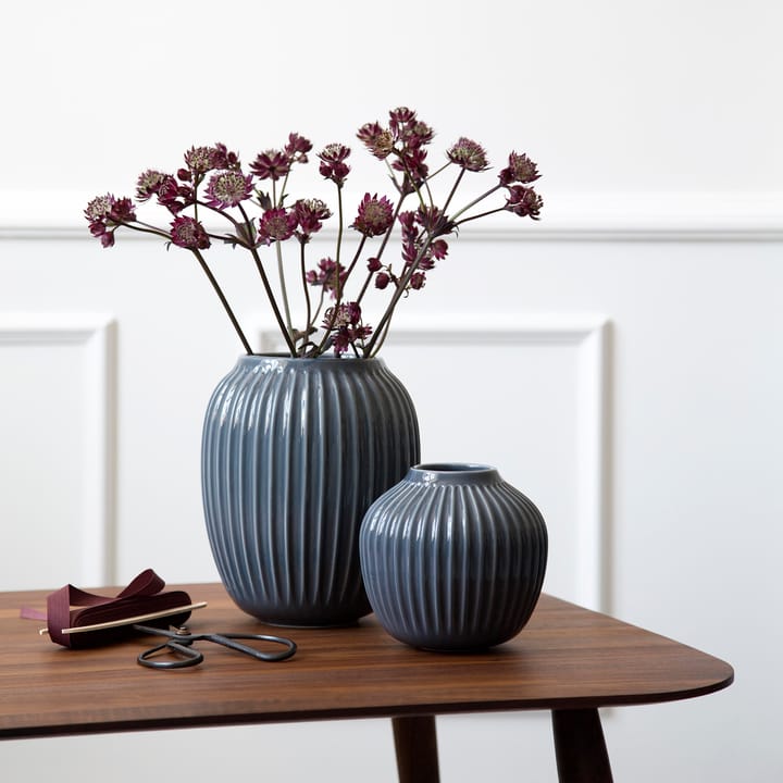 Hammershøi vase liten - antrasittgrå - Kähler