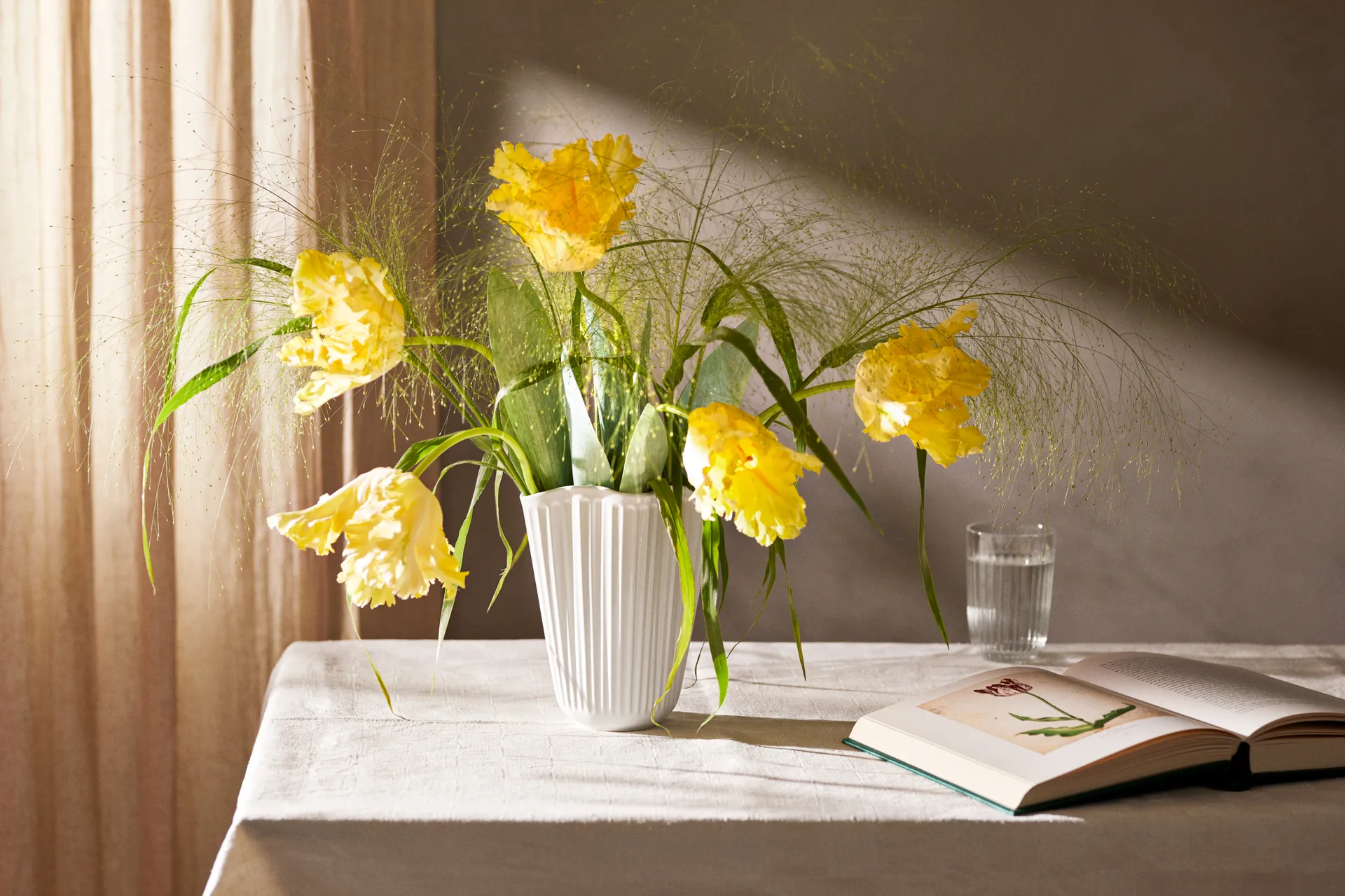 Hammershøi vase Unfold 20,5 cm, Hvit Kähler