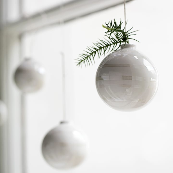 Omaggio julekuler 3-pakk, perlemor-hvit Kähler