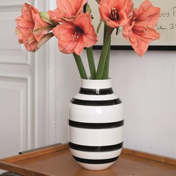 Omaggio vase stor - svart - Kähler