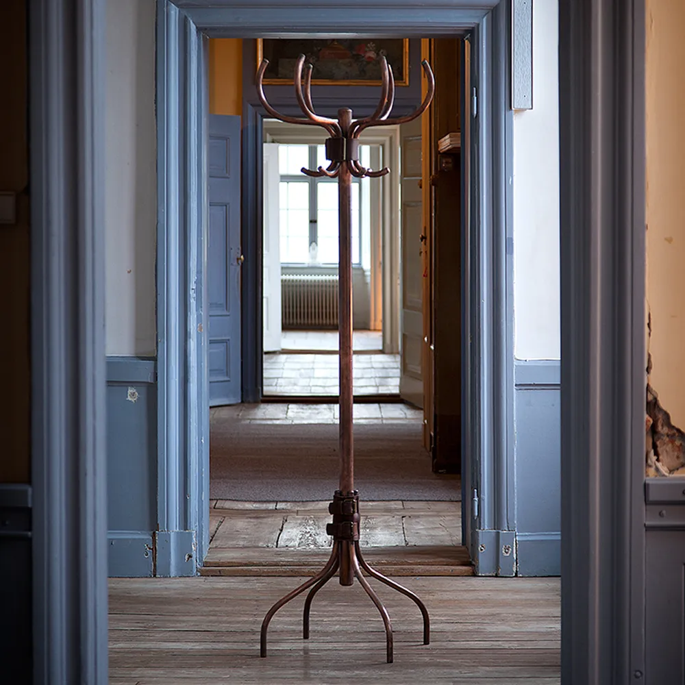 Babe kleshengare, Forkobret stål-svart lærbelte Källemo