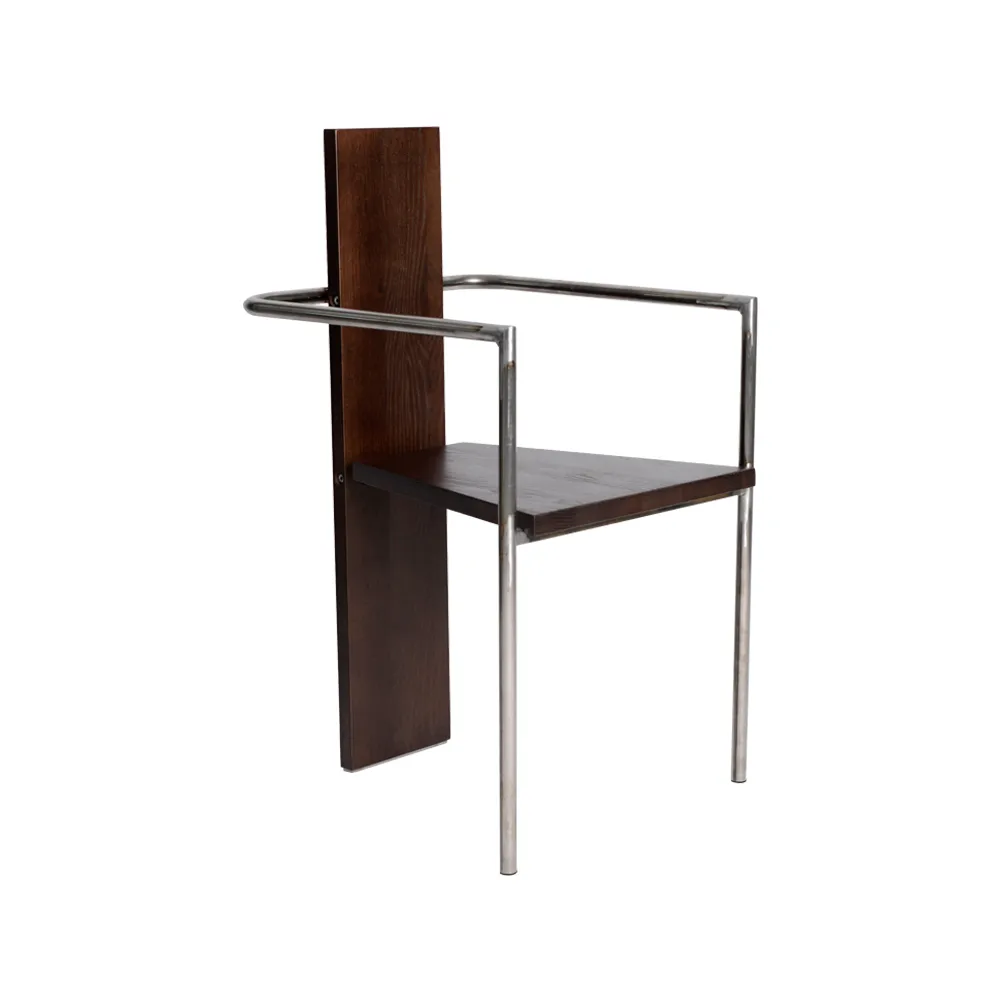 Concrete karmstol, Valnøttbeiset ask-ubehandlet stålstativ Källemo