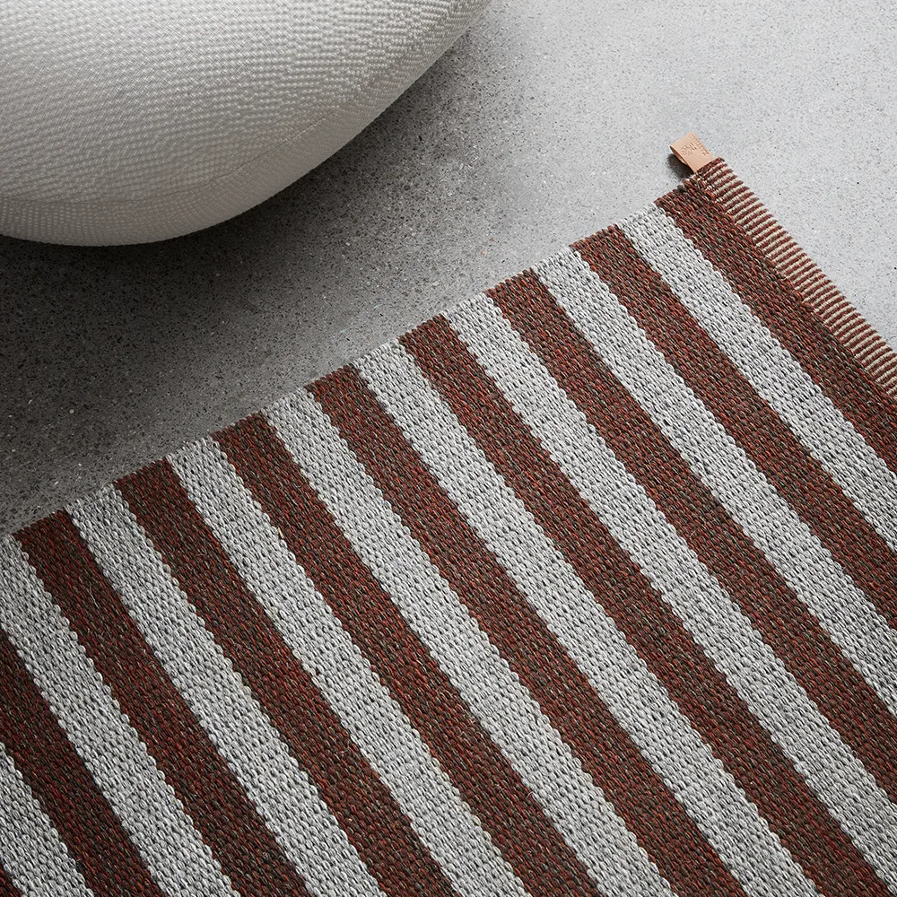 Narrow Stripe Icon entréteppe, Bamboo leaf 240 x 85 cm Kasthall
