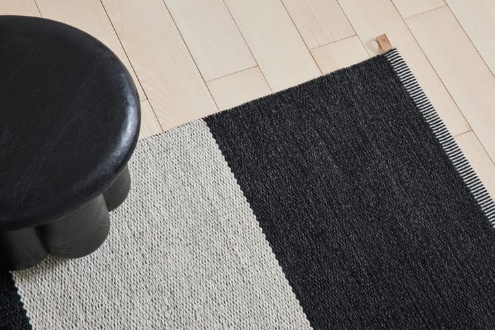 Wide Stripe Icon gulvteppe 160x240 cm, Midnight black Kasthall