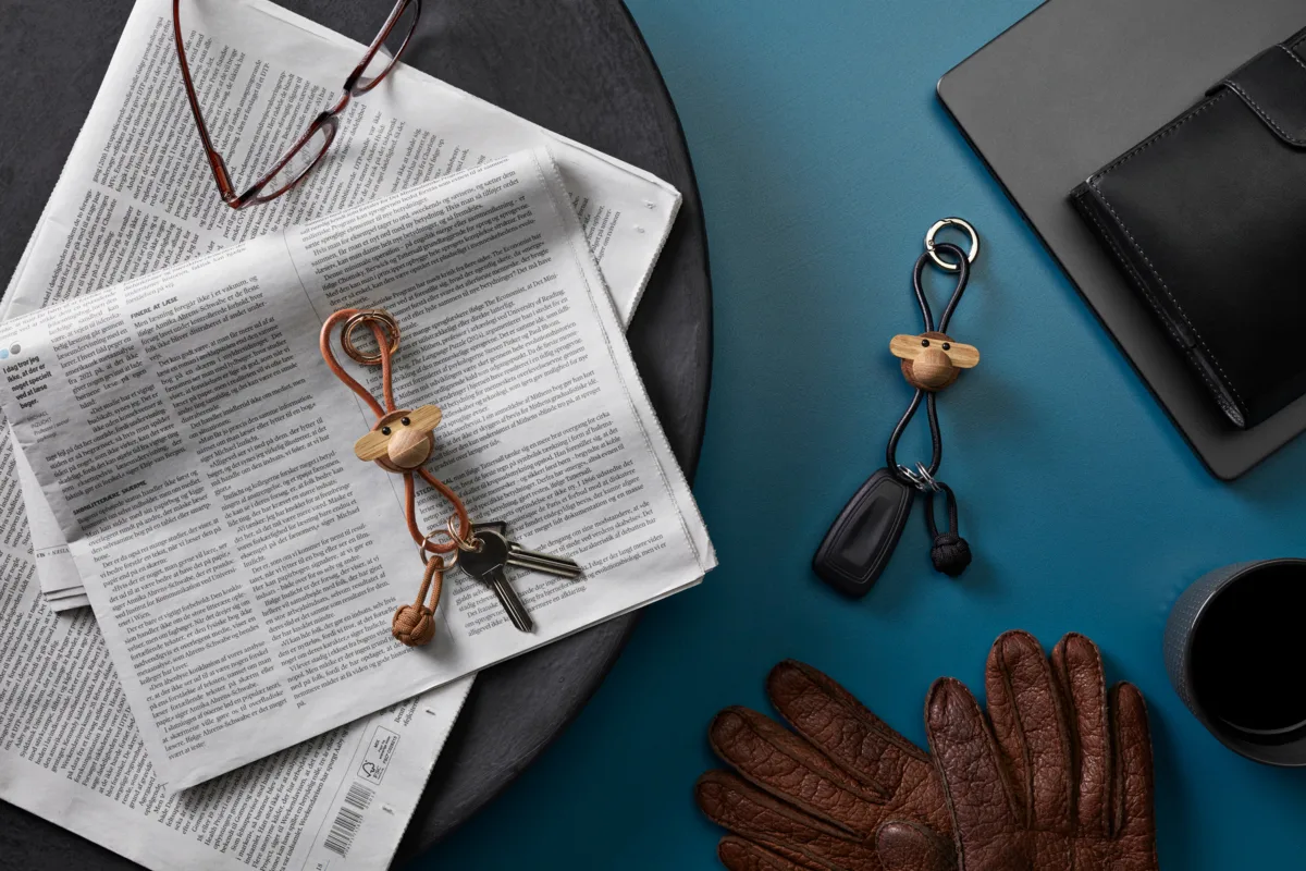 Kaj Bojesen nøkkelring, Ape, Teak-limbatre, natur lær Kay Bojesen Denmark