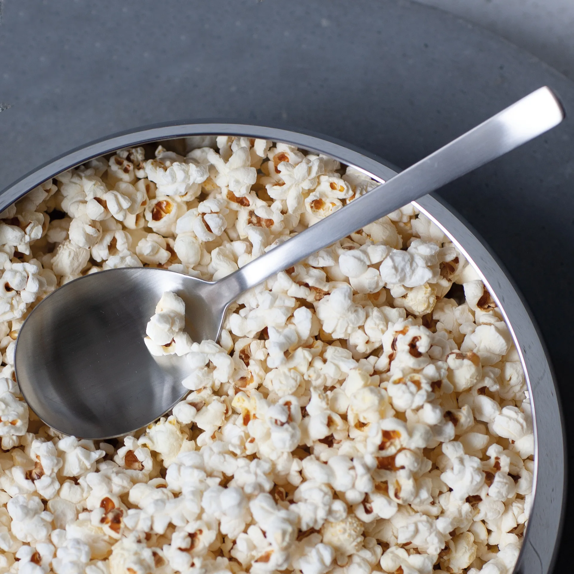 Grand Prix serveringsskje 23,5 cm, Polished steel Kay Bojesen