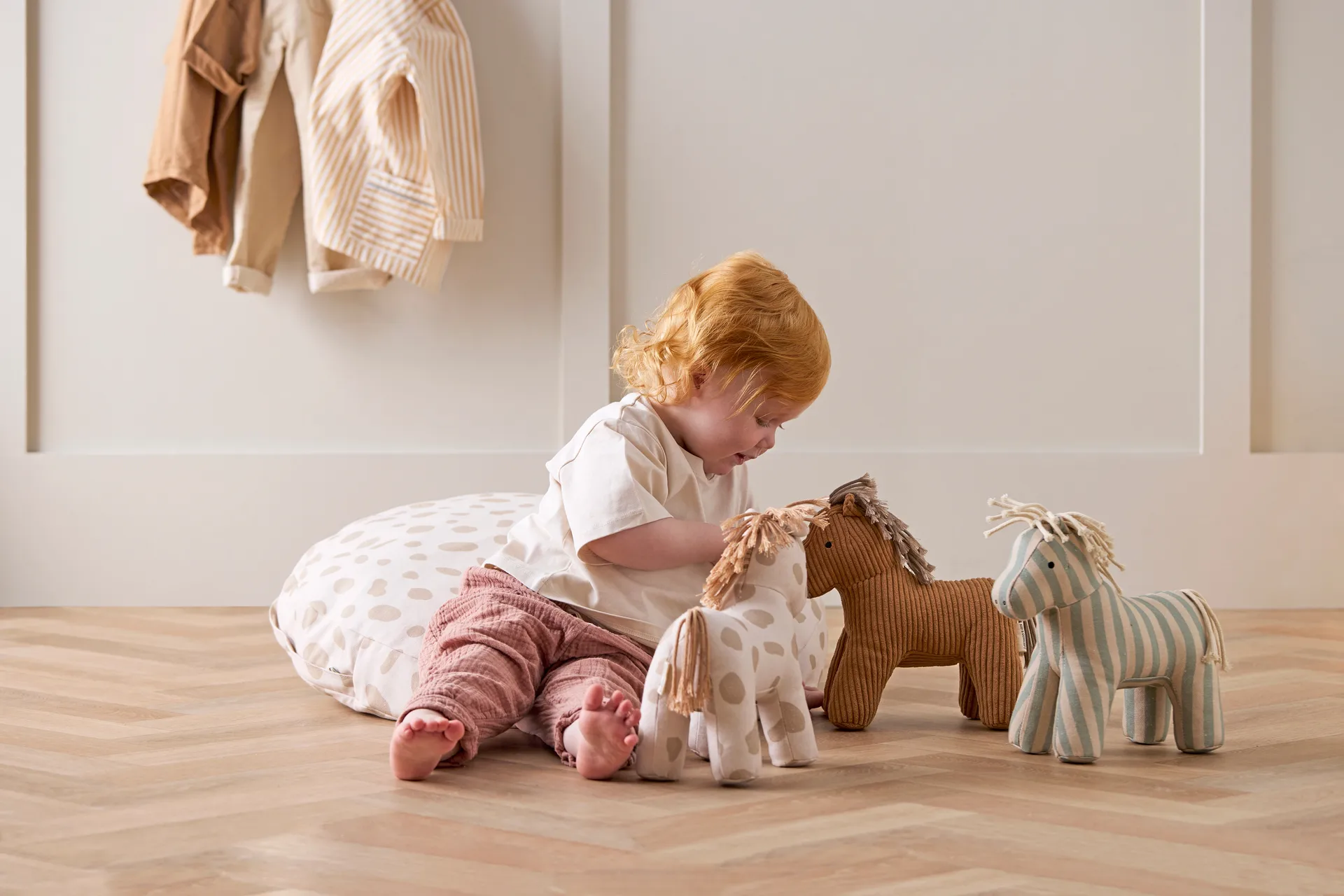 Kid's Base gulvpute Ø60 cm, Prick Kid's Concept