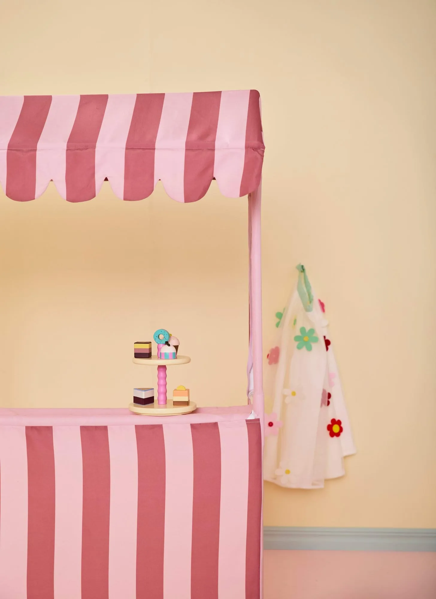 Kid's Concept markedsbod, Brunrosa Kid's Concept