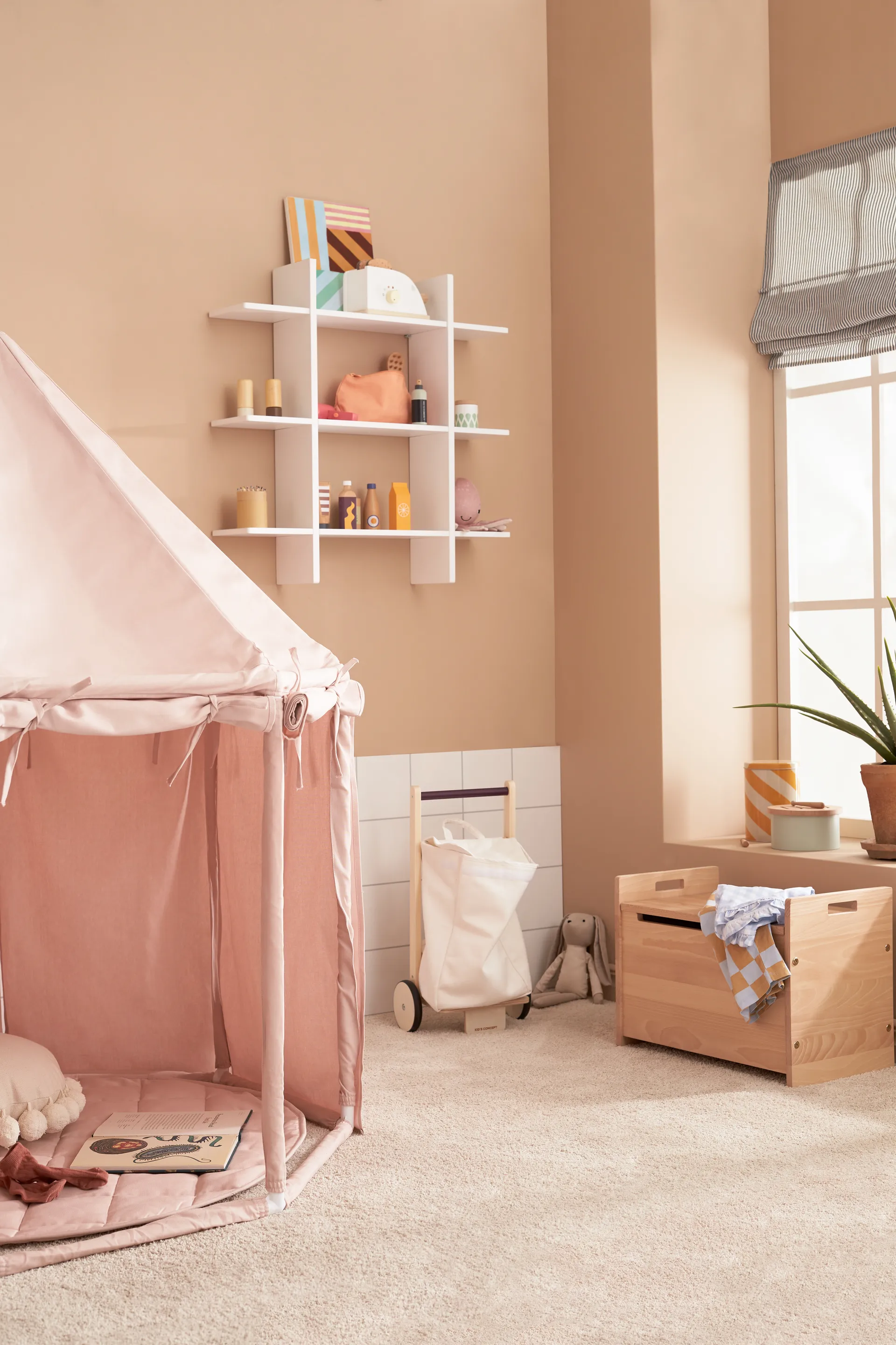 Saga Blonde kiste, Bøk Kid's Concept