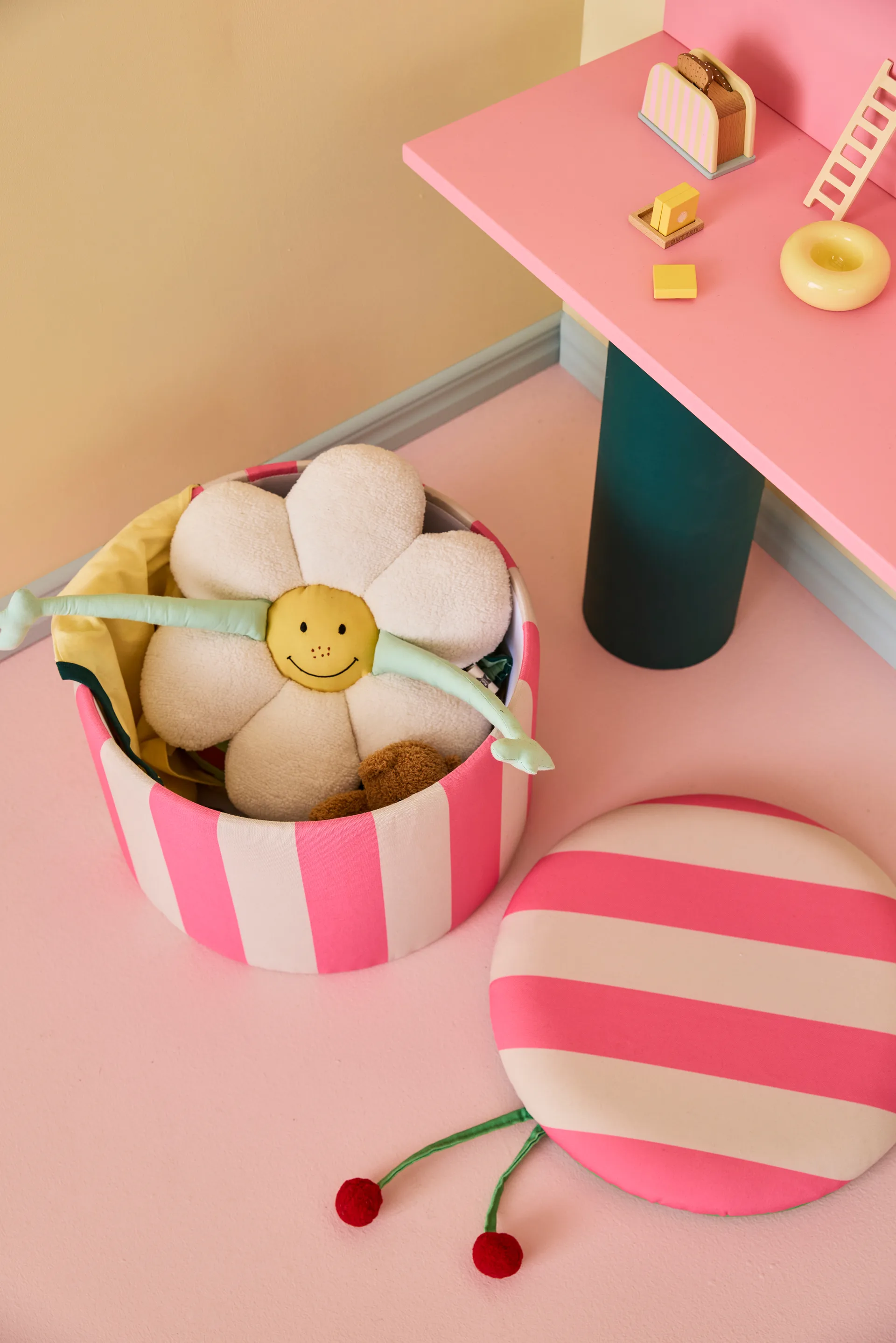 Sittepuff sylinder med oppbevaring, Rosa, Ø40x30,5 cm Kid's Concept