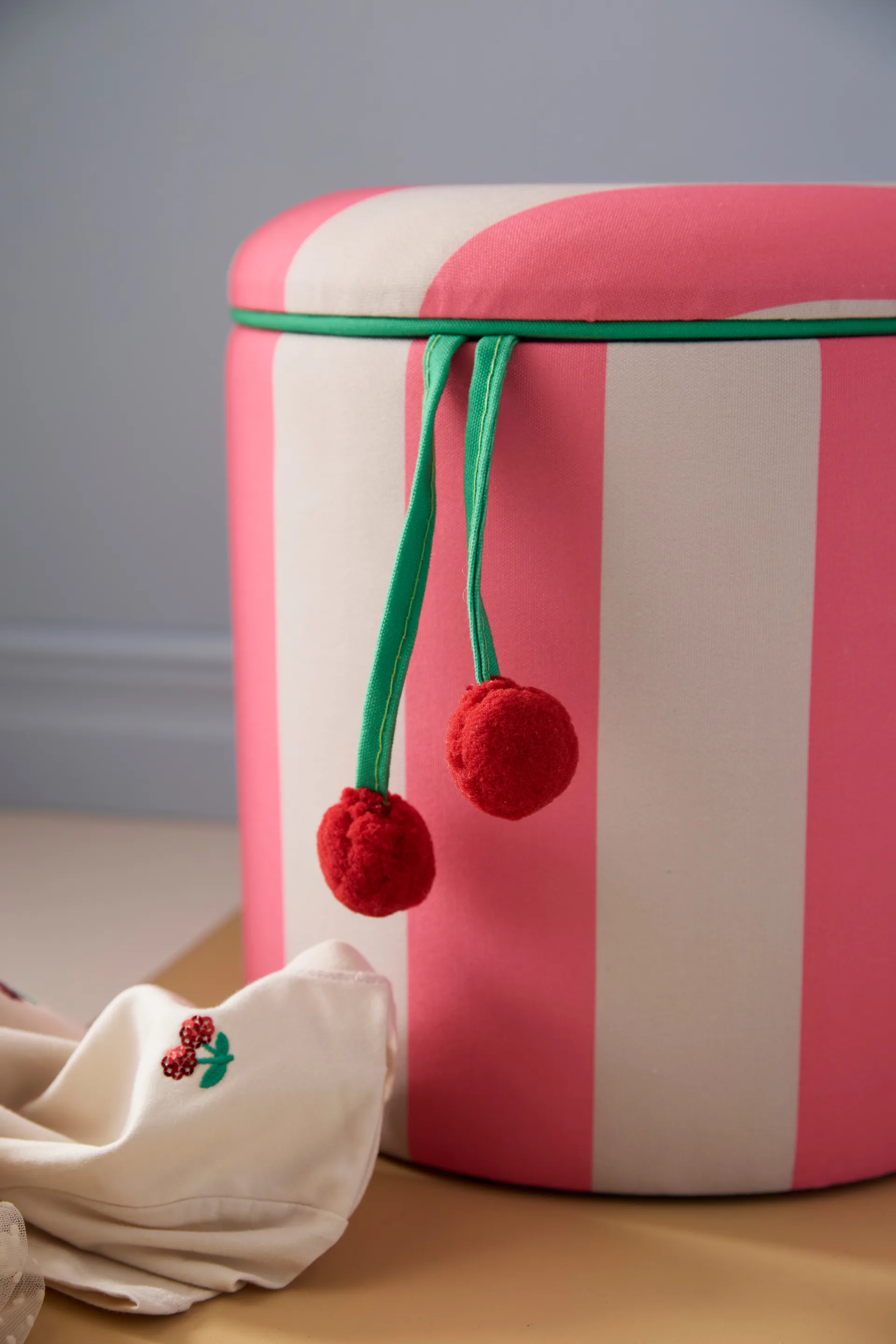 Sittepuff sylinder med oppbevaring, Rosa, Ø40x30,5 cm Kid's Concept