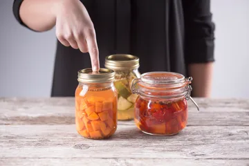 Kilner rund konserveringsglass - Klar-gull, 0,5 L - Kilner