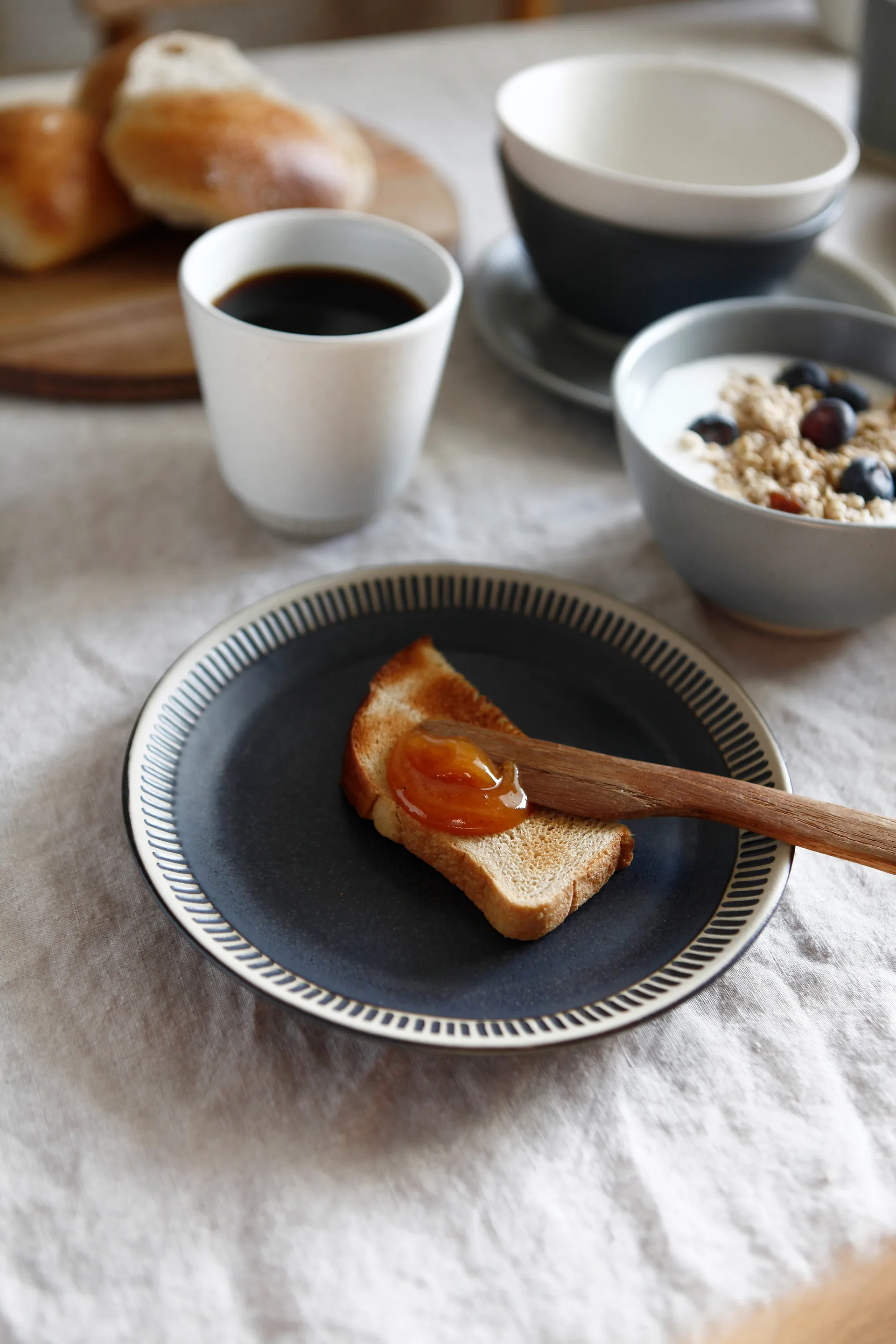 Colorit tallerken Ø 19 cm, Mørkegrå Knabstrup Keramik