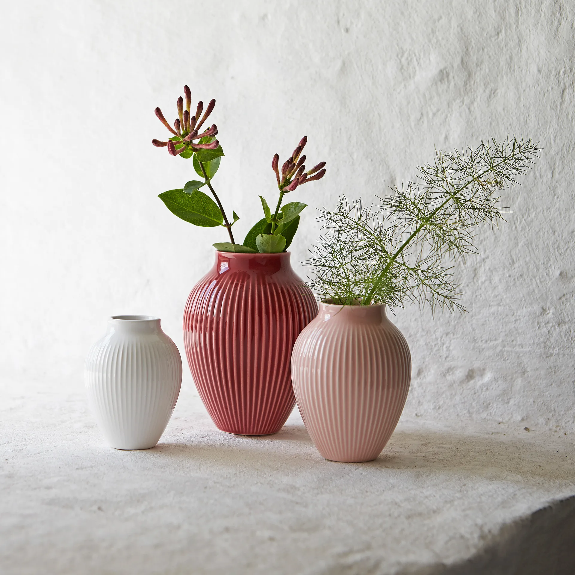 Knabstrup riflet vase 3-stk., Bordeaux-rosa-hvit Knabstrup Keramik
