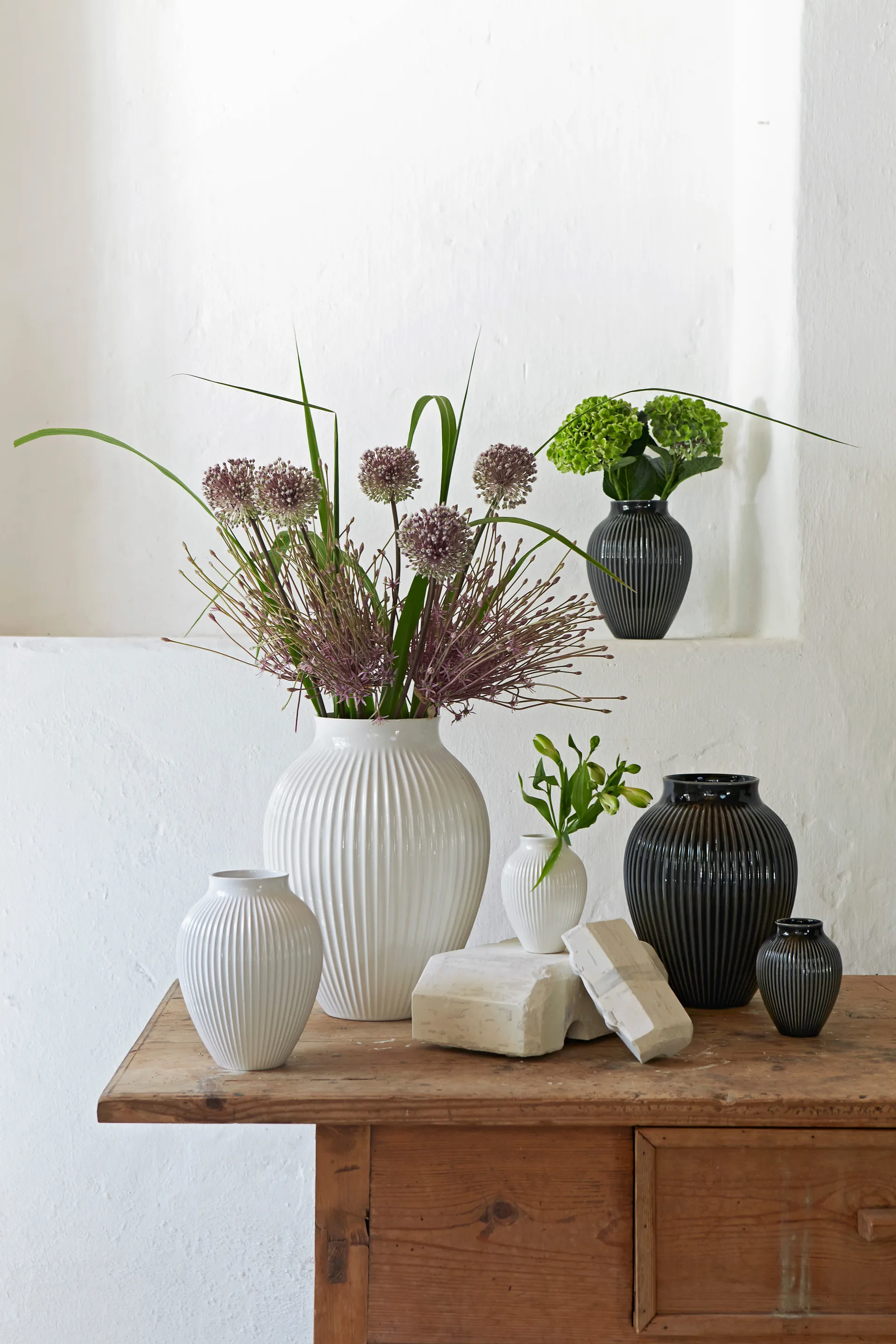 Knabstrup vase riflet 35 cm, Hvit Knabstrup Keramik