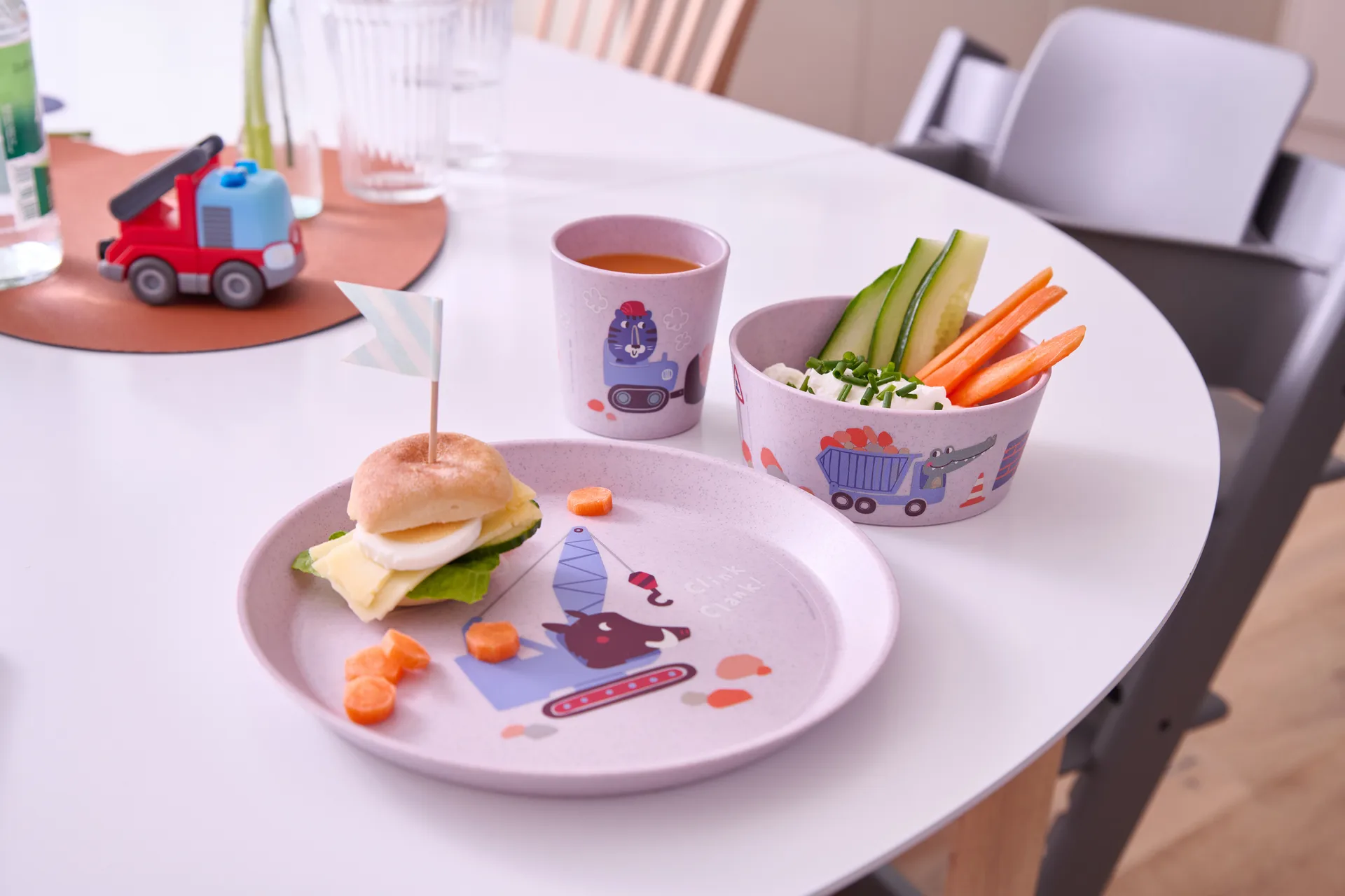 Connect barneservise 3 deler, Lastebiler Koziol