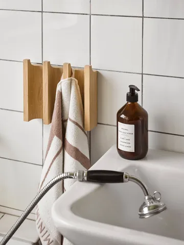 Column knaggrekke - Varm oljet eik - Kristina Dam Studio