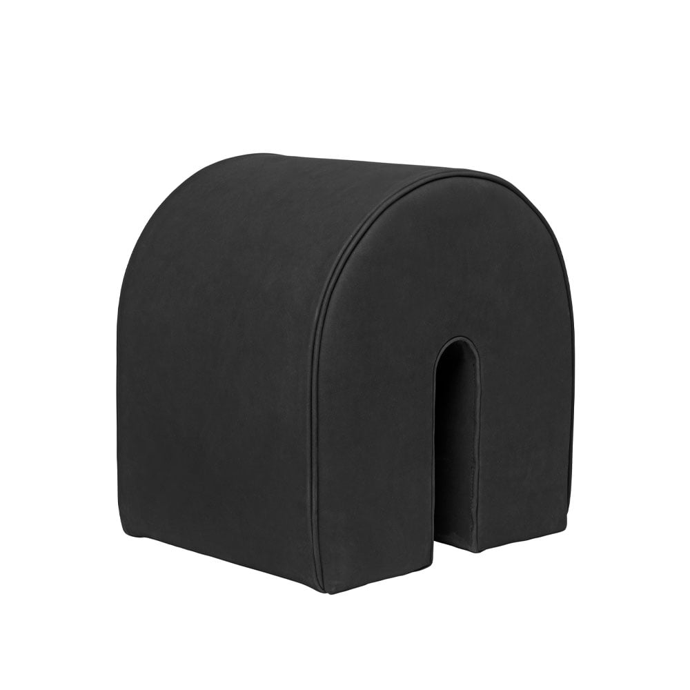Kristina Dam Studio Curved sittepuff Skinn black | Skandinavisk Design | Puffer | Svart