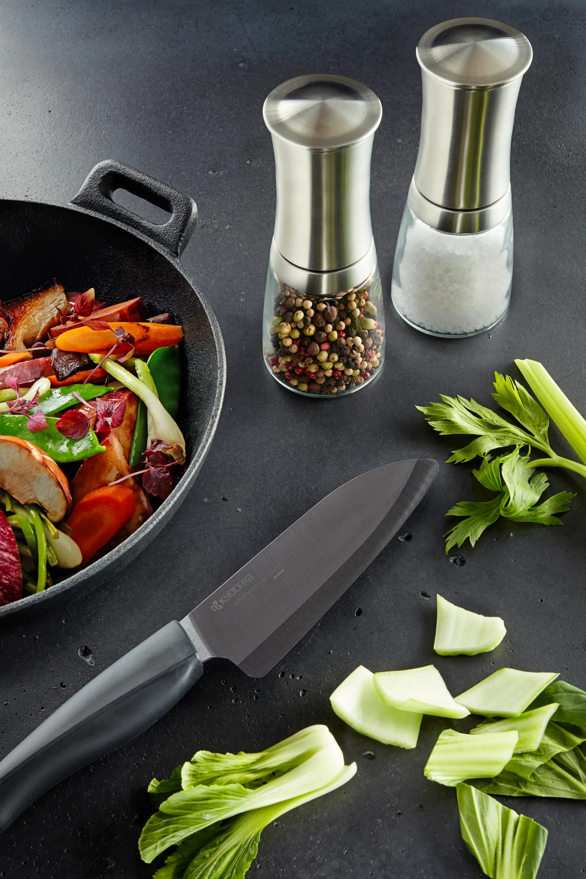 Kyocera keramisk krydderkvern med glassbeholder, 21 cm Kyocera