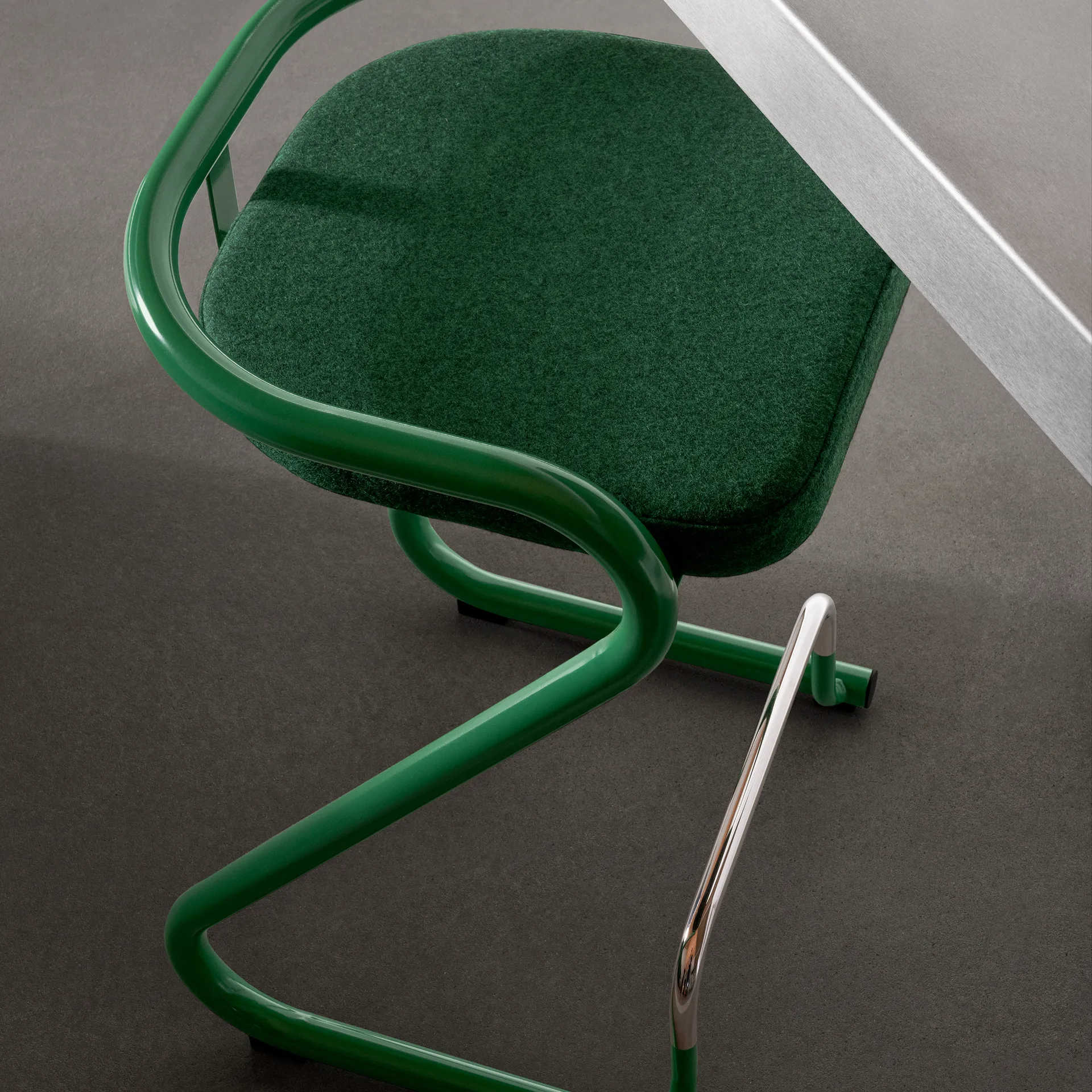 S70-3 barkrakk, Svart-krom Lammhults